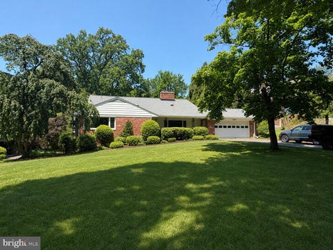 Photo of 4022 Downing Street, ANNANDALE, VA 22003 (MLS # VAFX2317372)