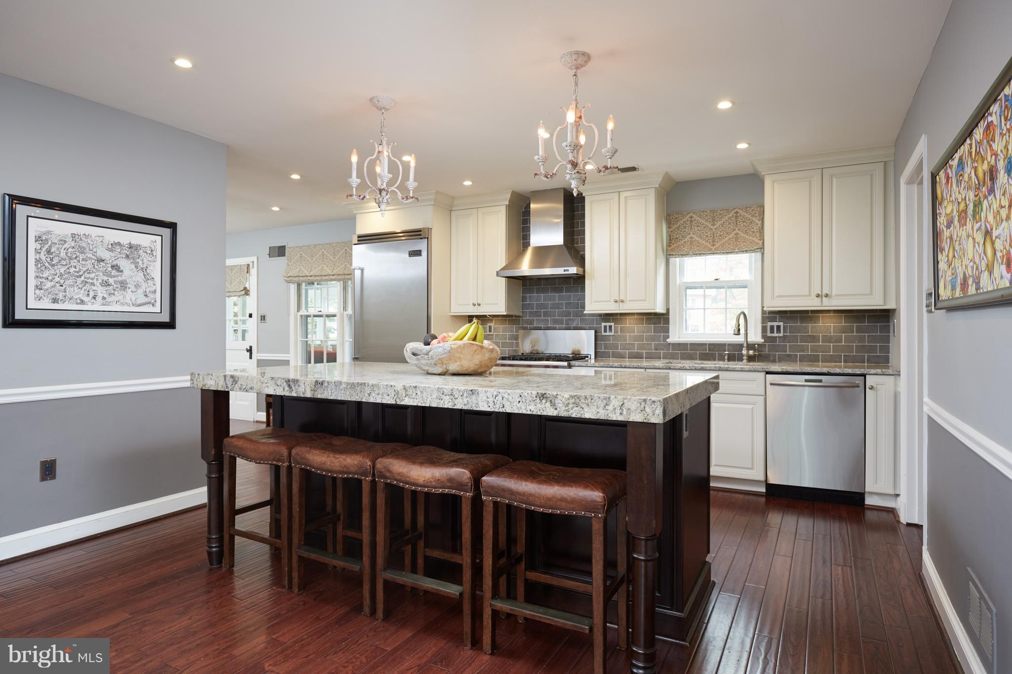 MCAULEY PARK - Residential