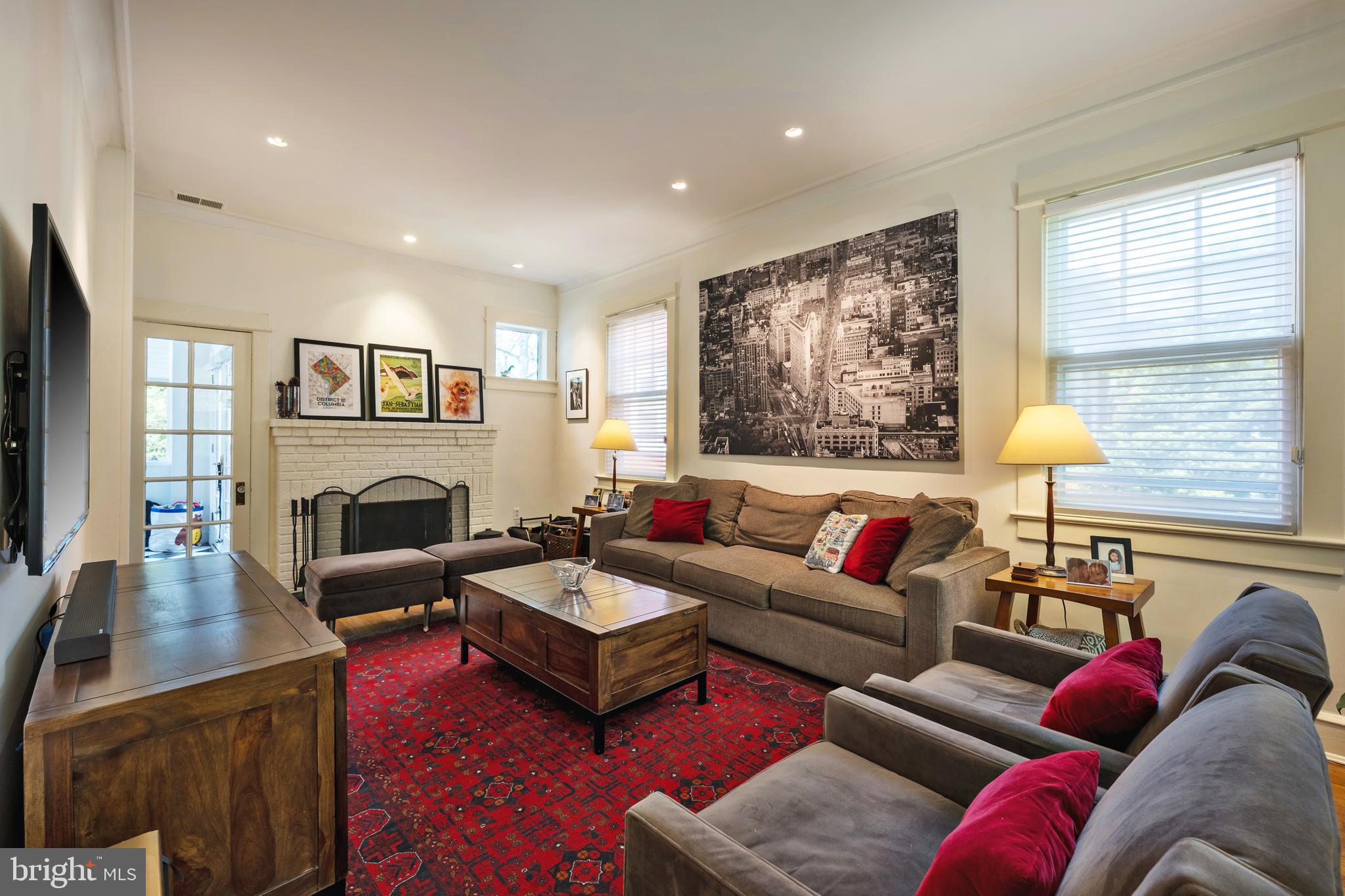 5534 NEVADA AVENUE NW