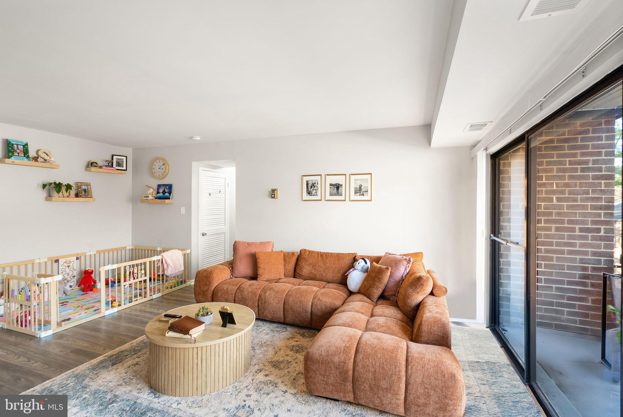 9728 KINGSBRIDGE DRIVE 302