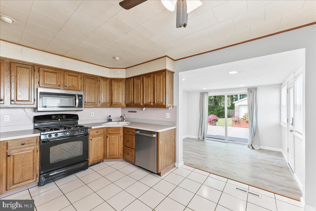 1003 DALE ROAD
