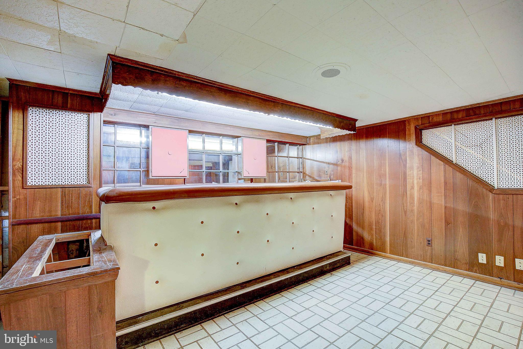 WARRLINDA VILLAGE - Residential