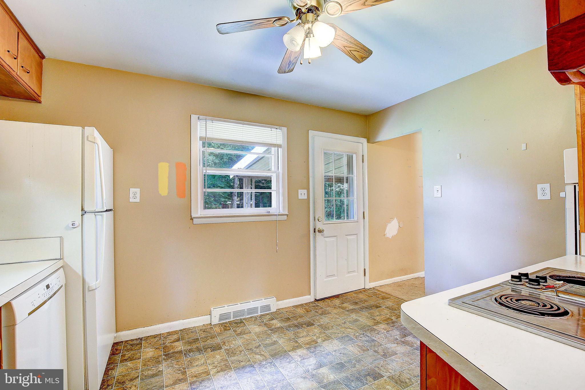 WARRLINDA VILLAGE - Residential