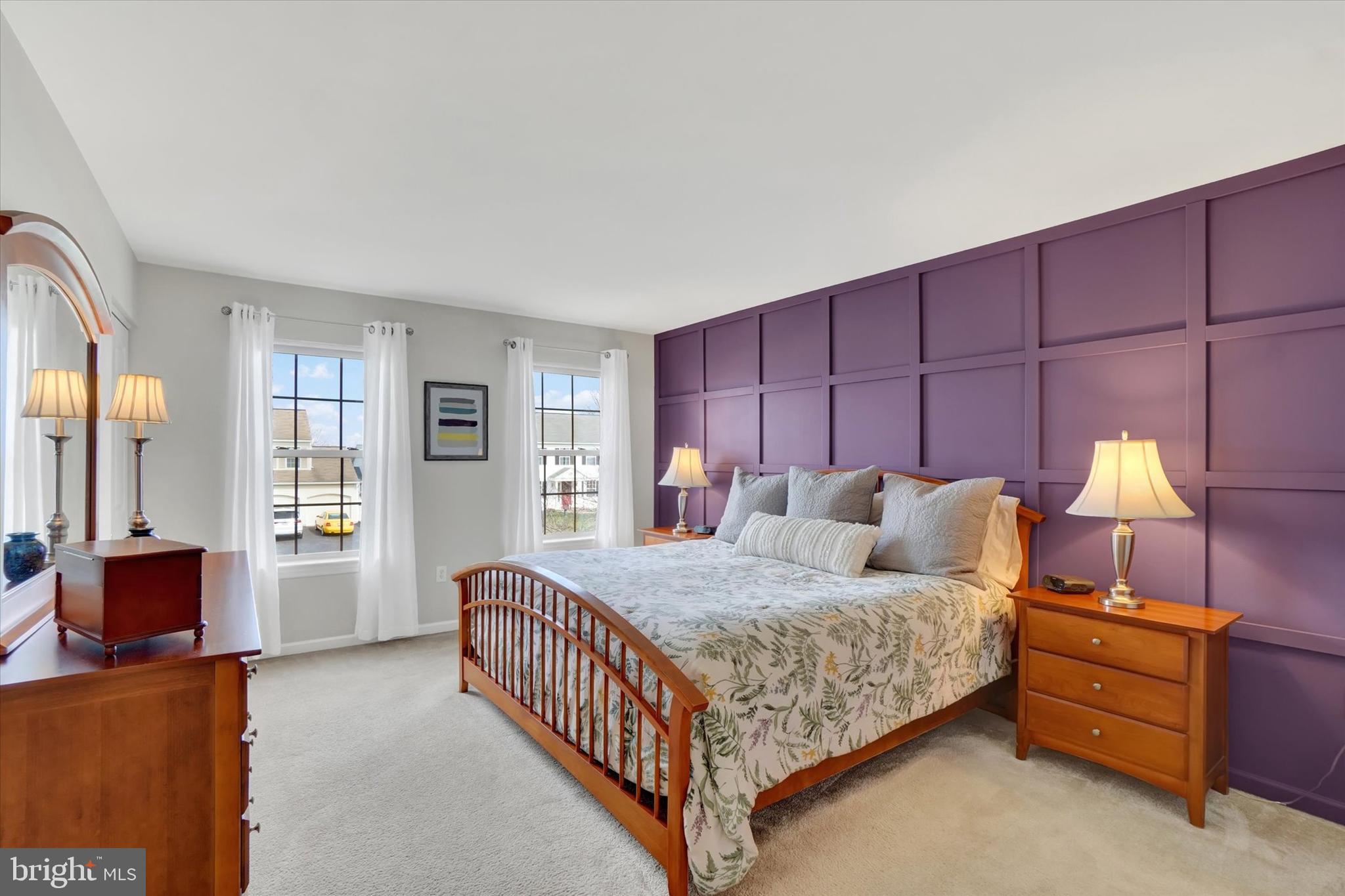 COUNTRY CLUB MANOR - Residential