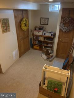 NEWTON LAKE - Residential