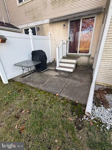 NEWTON LAKE - Residential