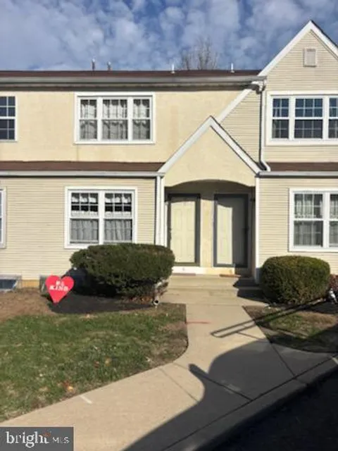 111 E Beechwood Avenue Unit 5, Oaklyn, NJ MLS: NJCD2106632