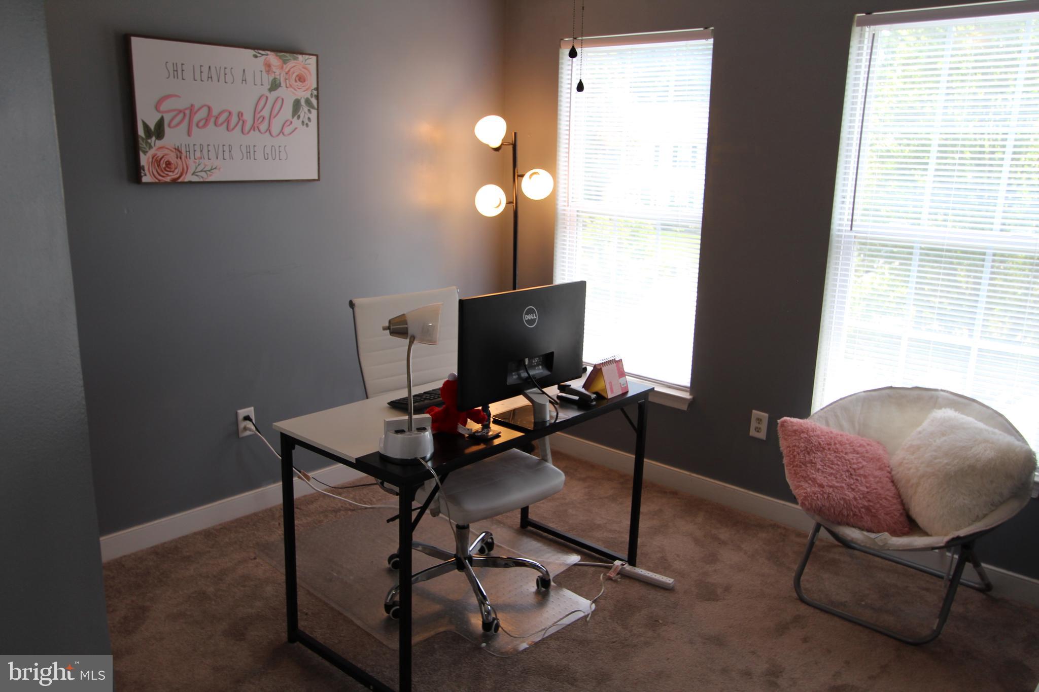 SHAMROCK MANOR - Residential