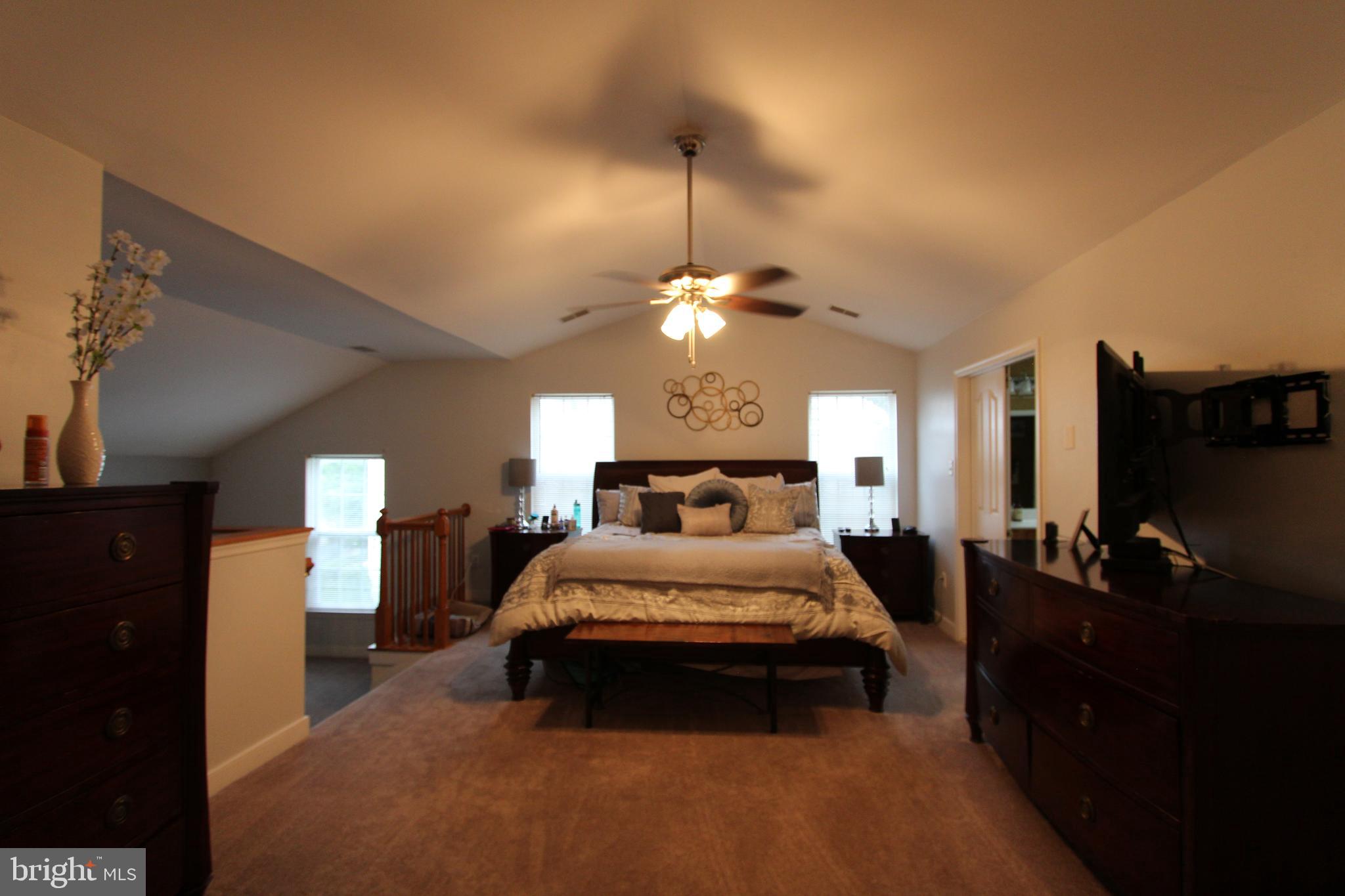 SHAMROCK MANOR - Residential