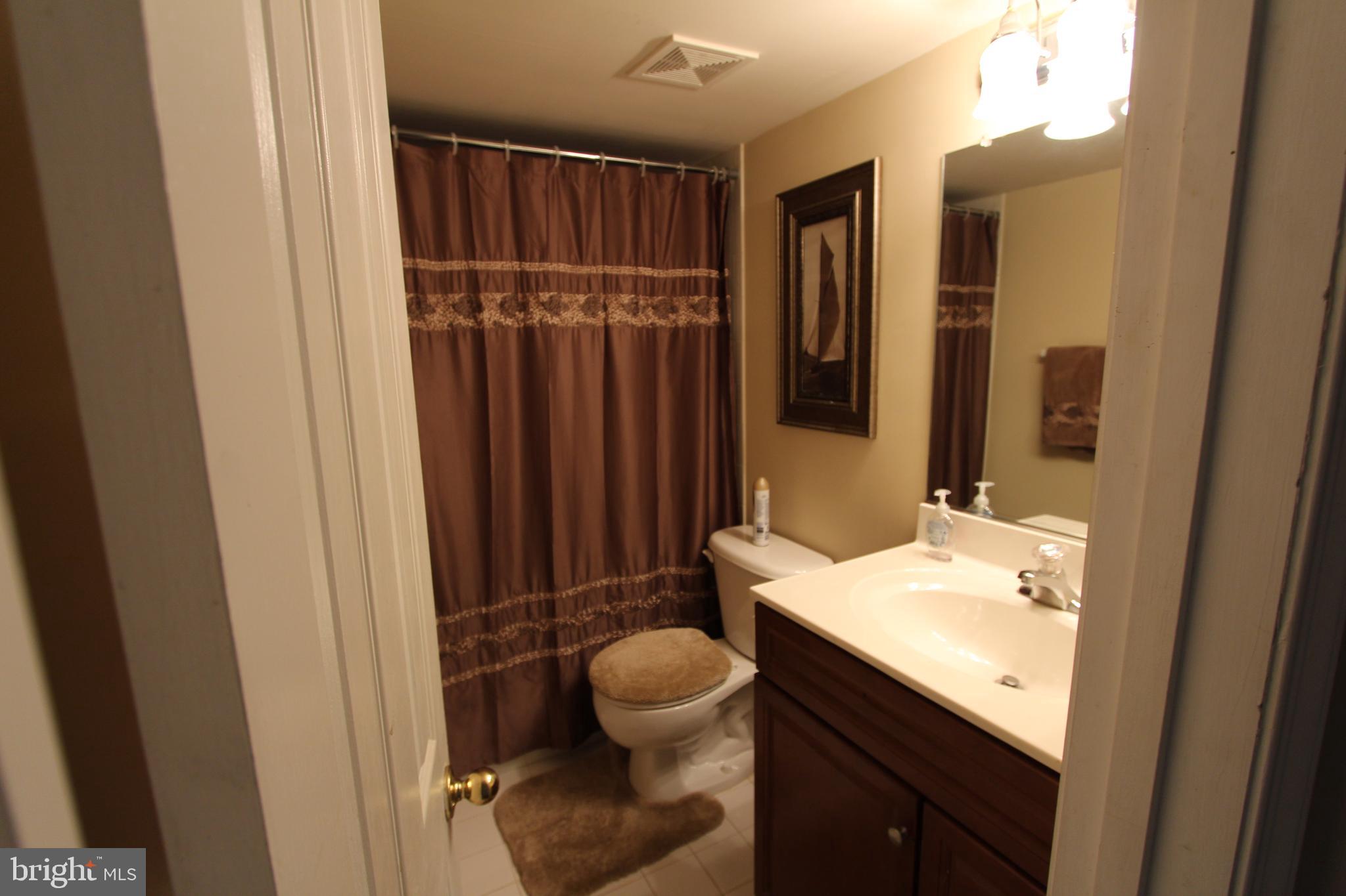 SHAMROCK MANOR - Residential