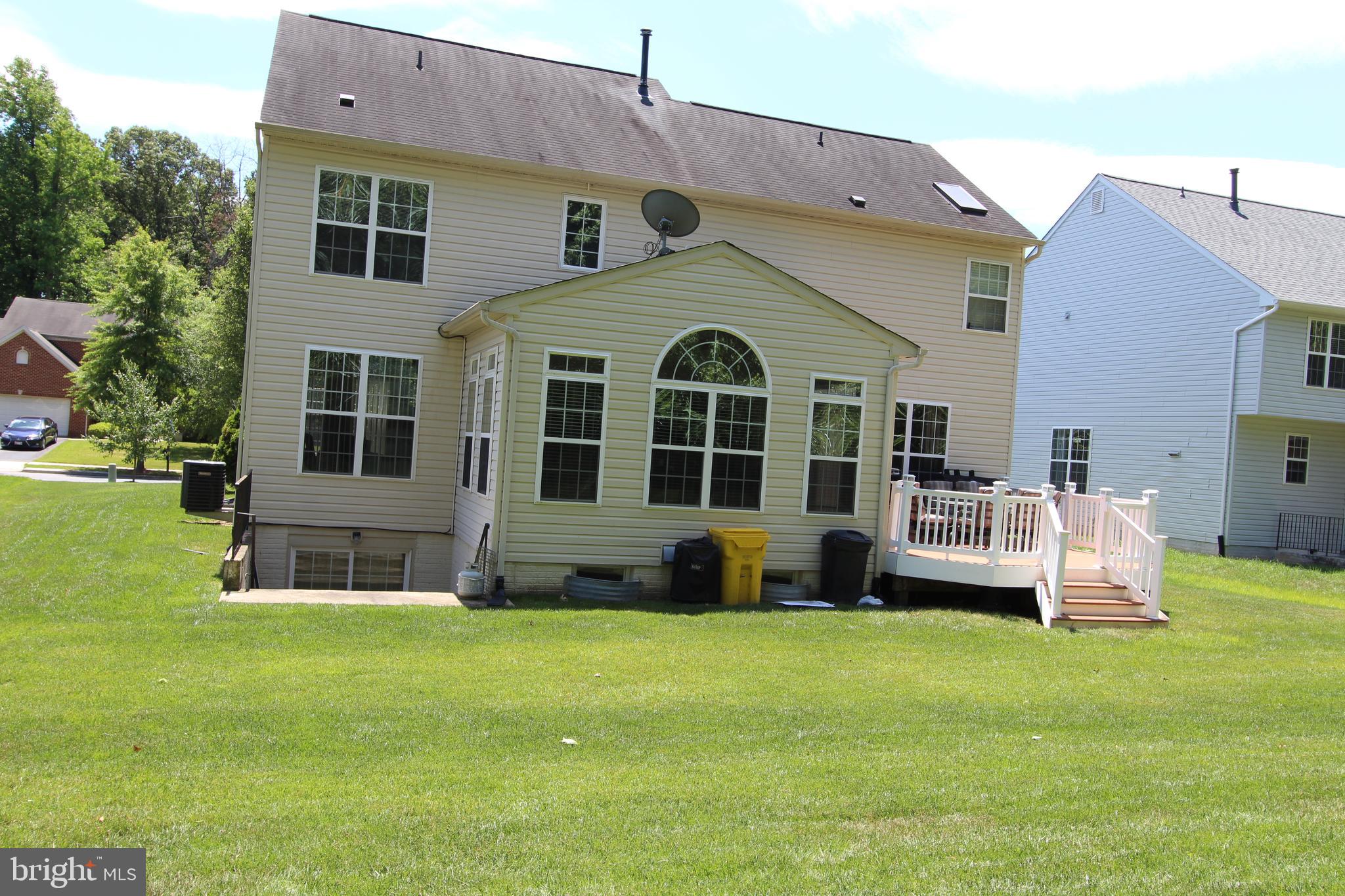 SHAMROCK MANOR - Residential