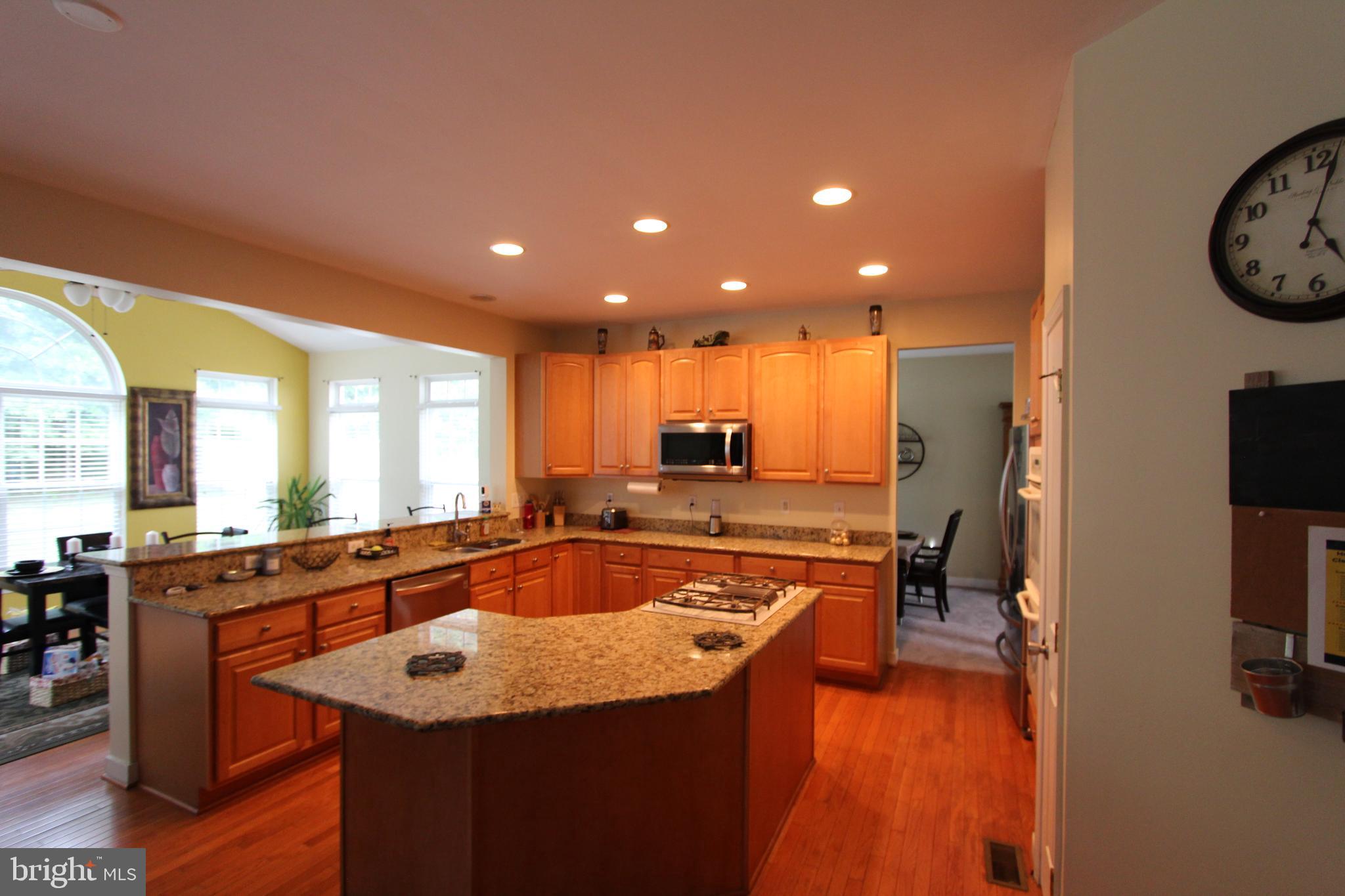 SHAMROCK MANOR - Residential