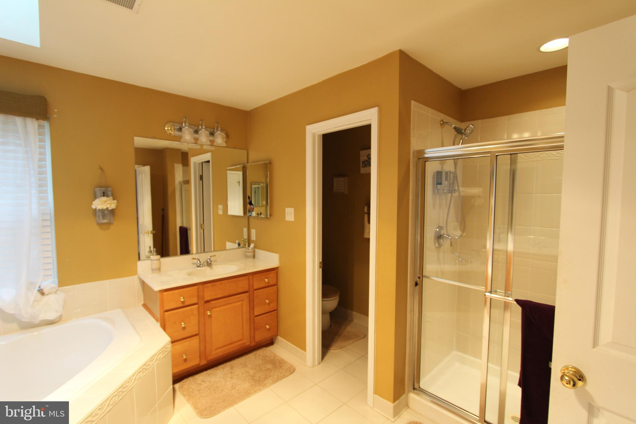 SHAMROCK MANOR - Residential