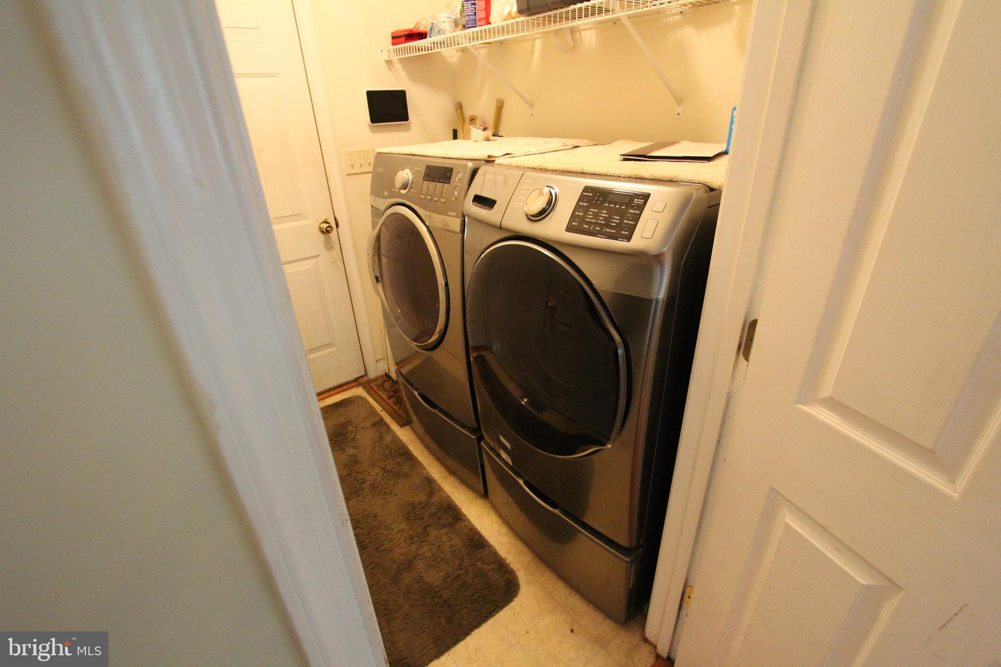 SHAMROCK MANOR - Residential