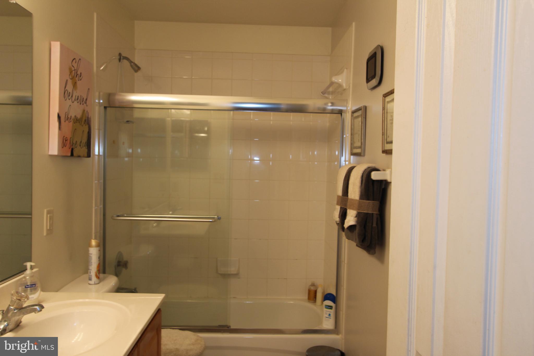 SHAMROCK MANOR - Residential