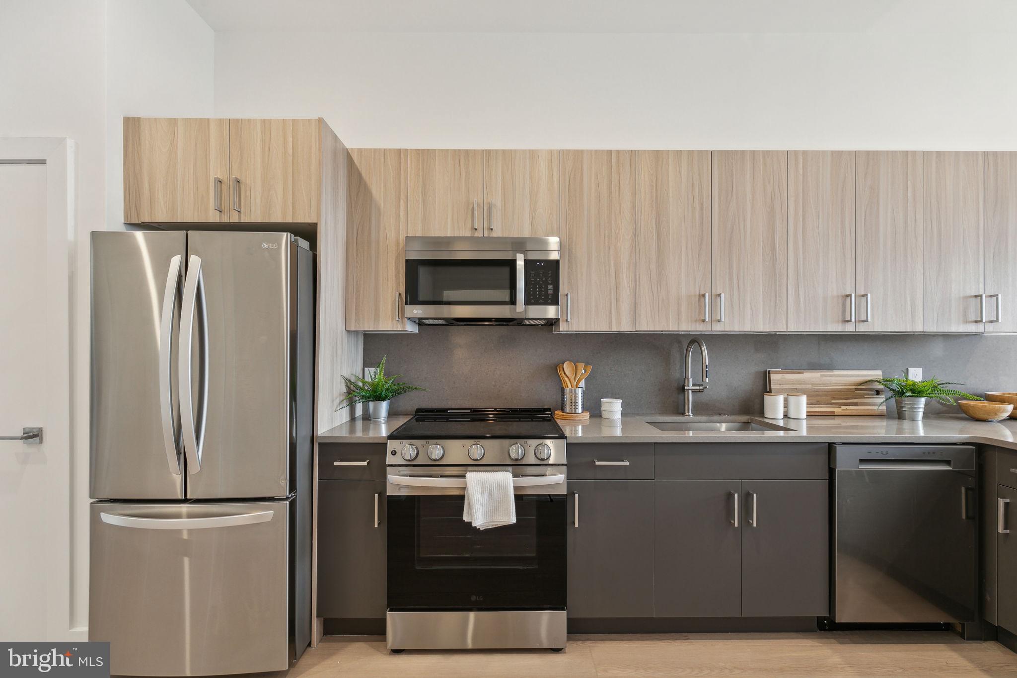 OLDE KENSINGTON - Residential Lease