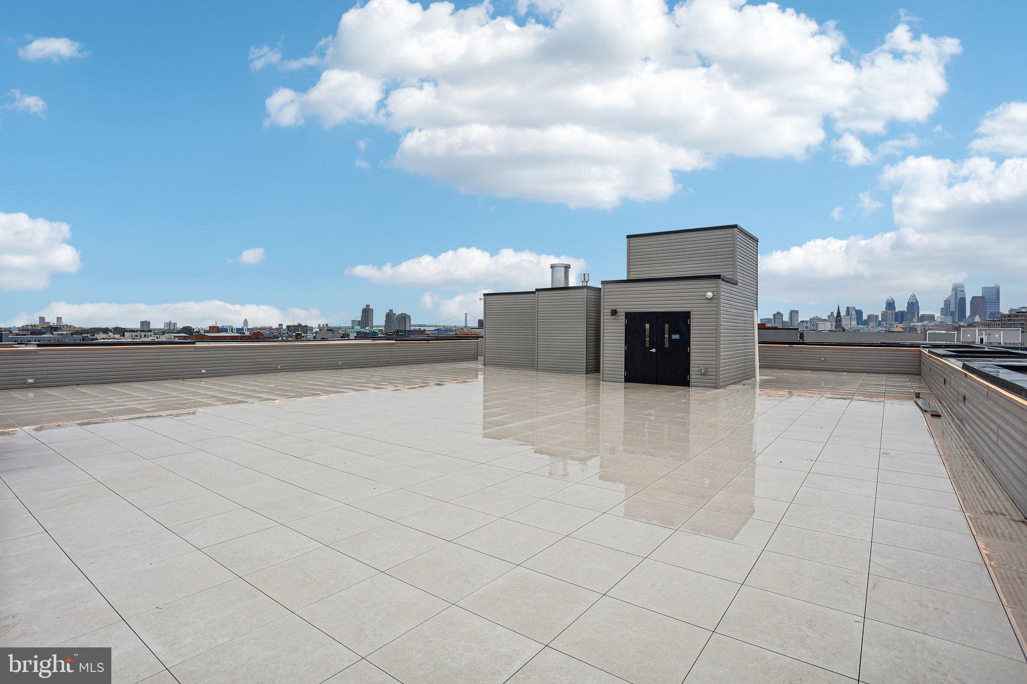 OLDE KENSINGTON - Residential Lease