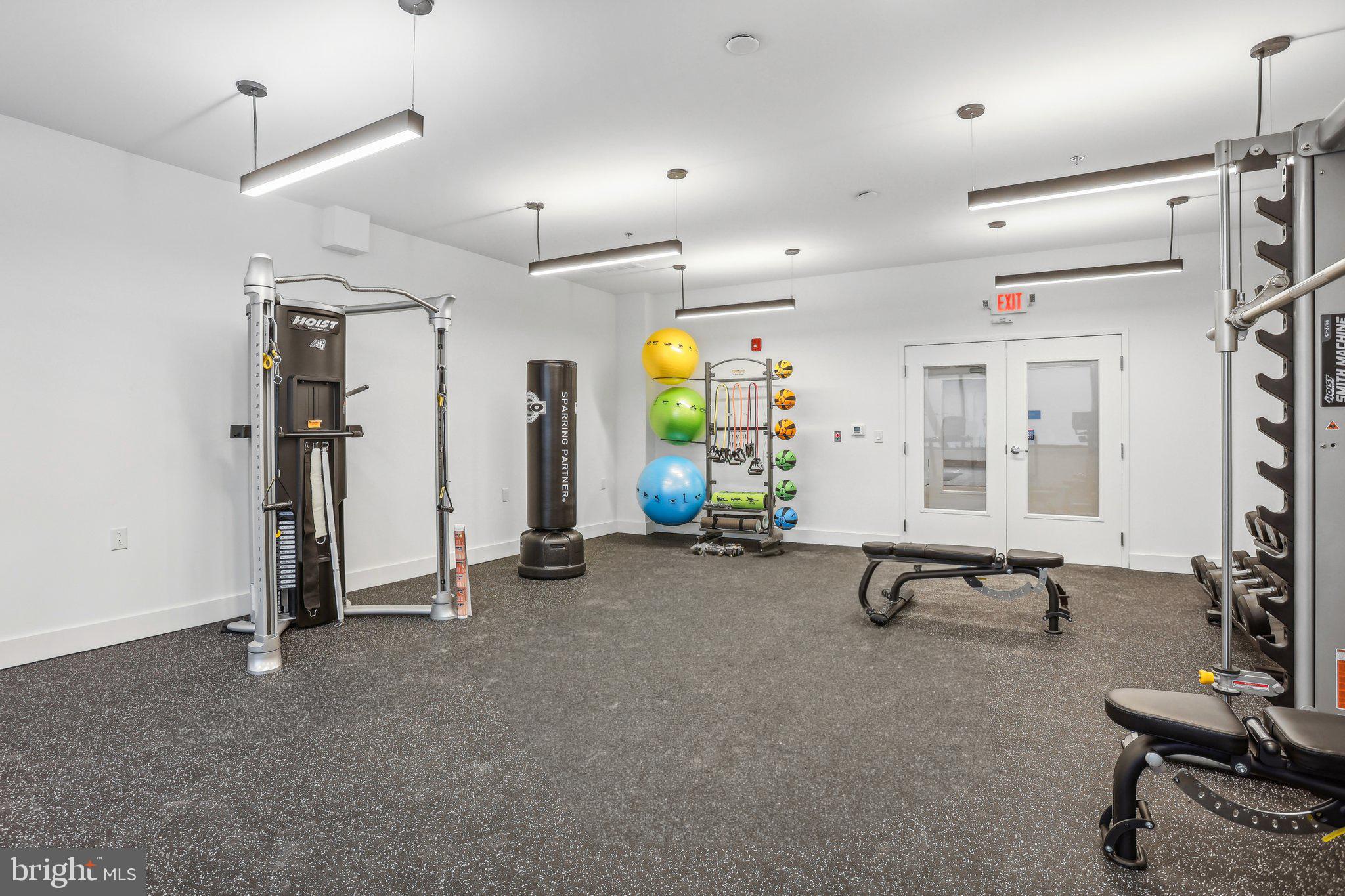 OLDE KENSINGTON - Residential Lease