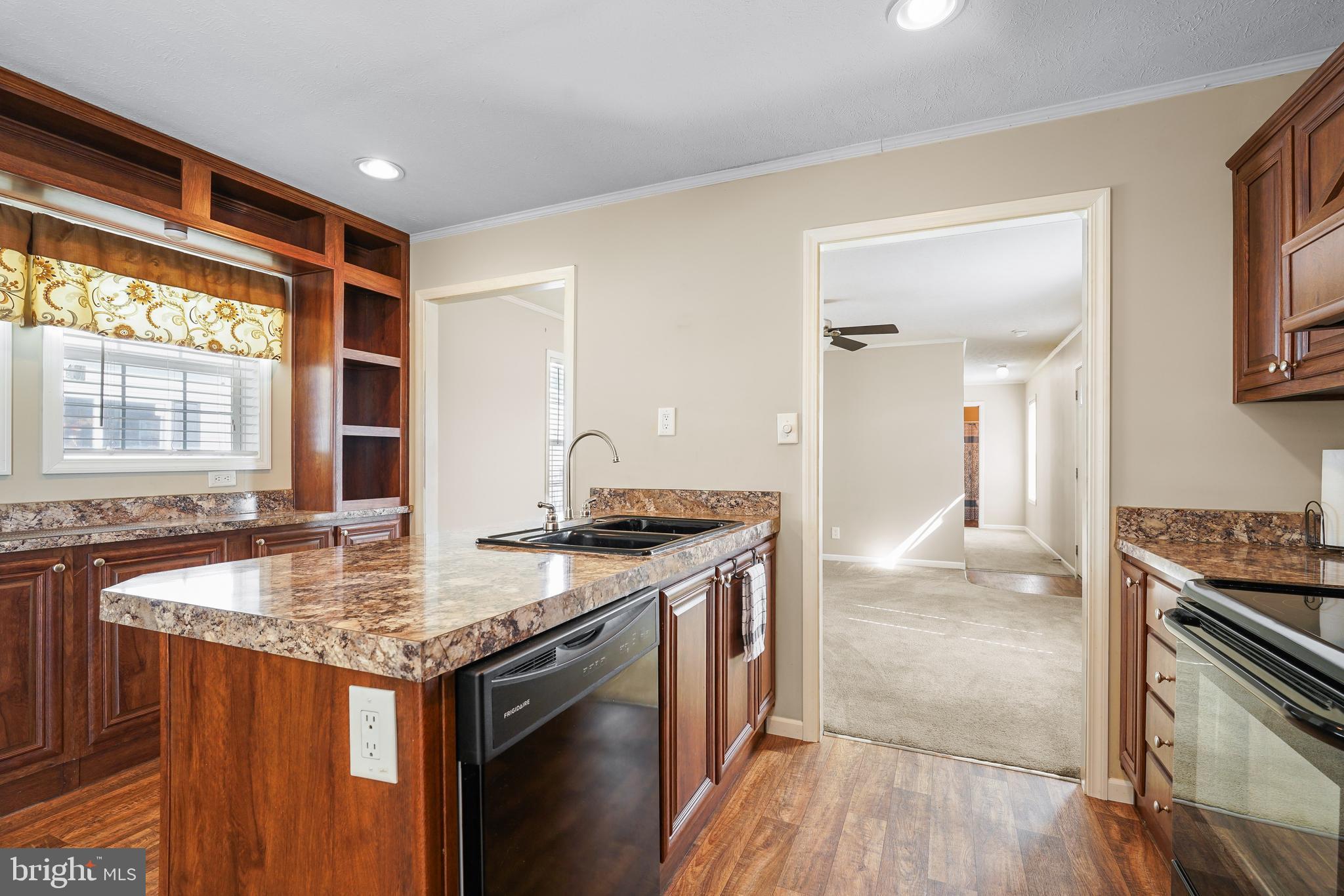 FOREST VIEW VILLAGE - Residential