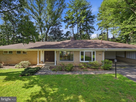 Photo of 6533 Copa Court, FALLS CHURCH, VA 22044 (MLS # VAFX2324212)