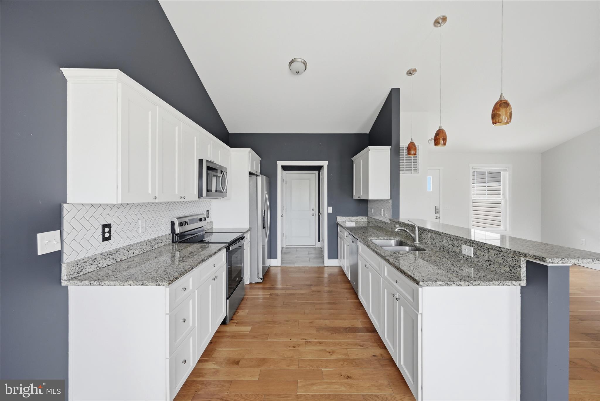 RED HILL - Residential