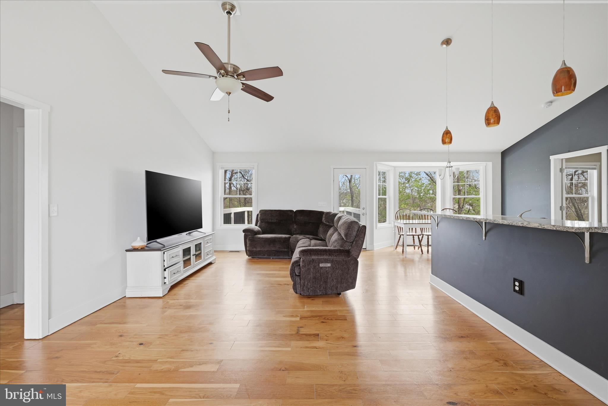 RED HILL - Residential