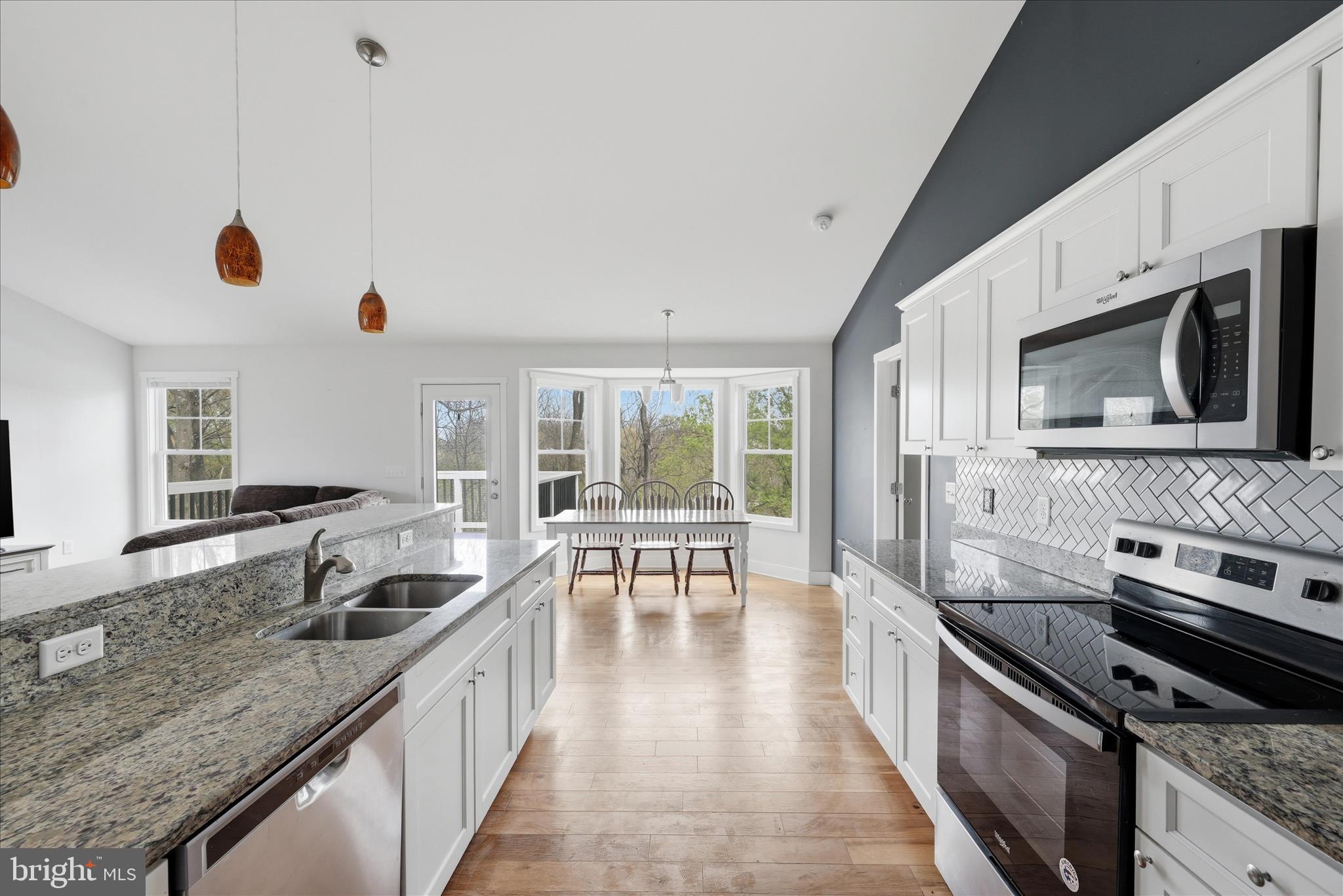 RED HILL - Residential