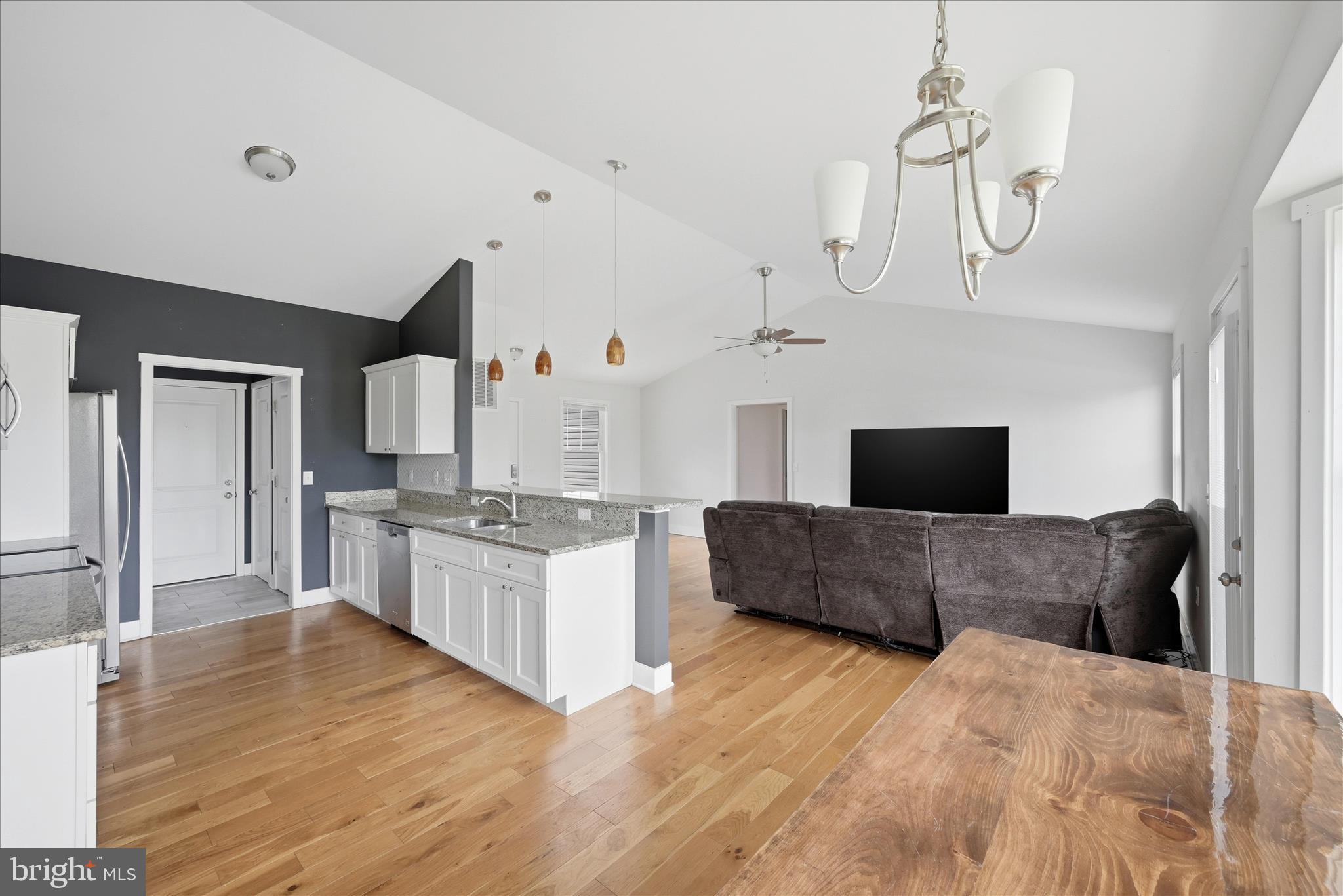 RED HILL - Residential