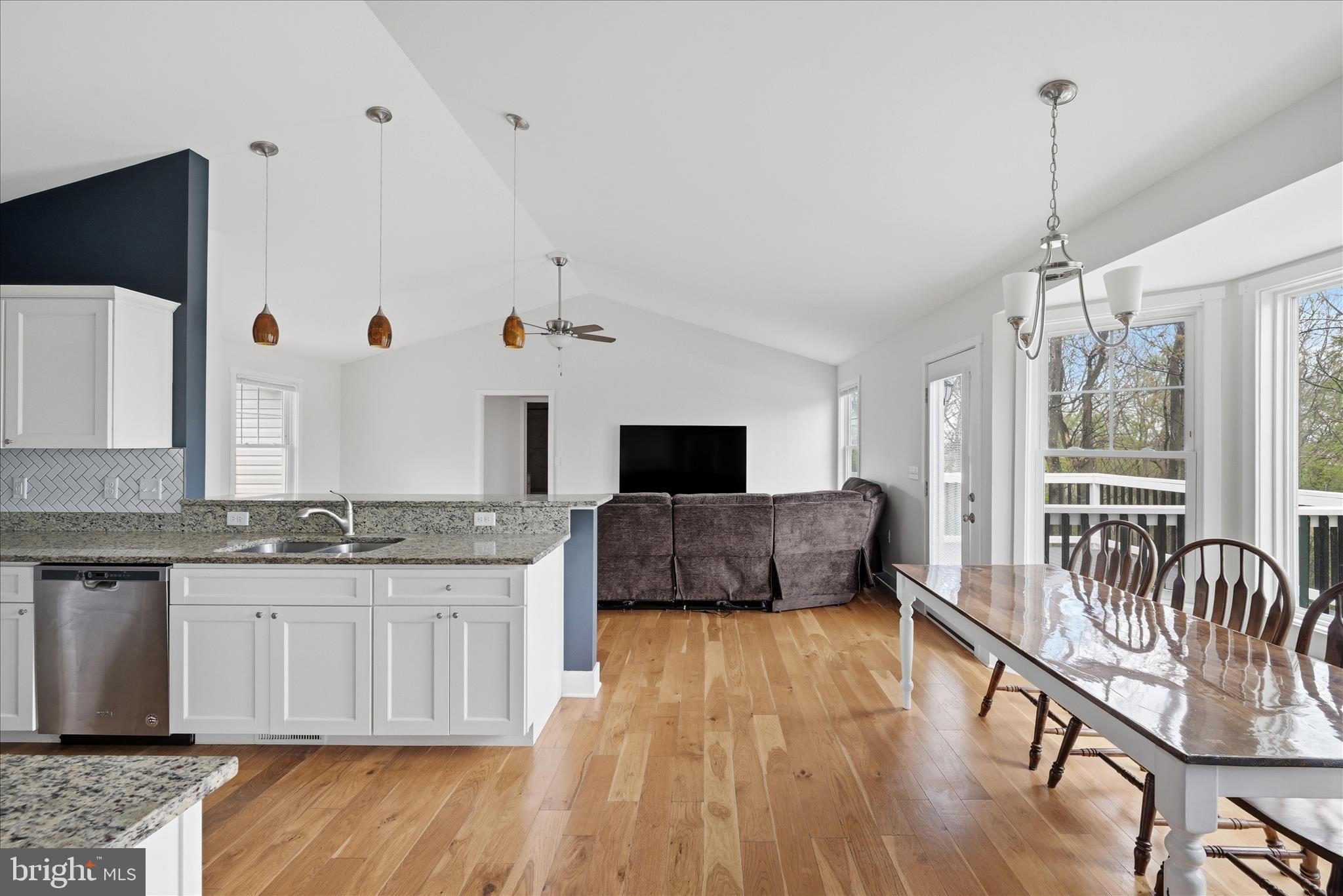 RED HILL - Residential