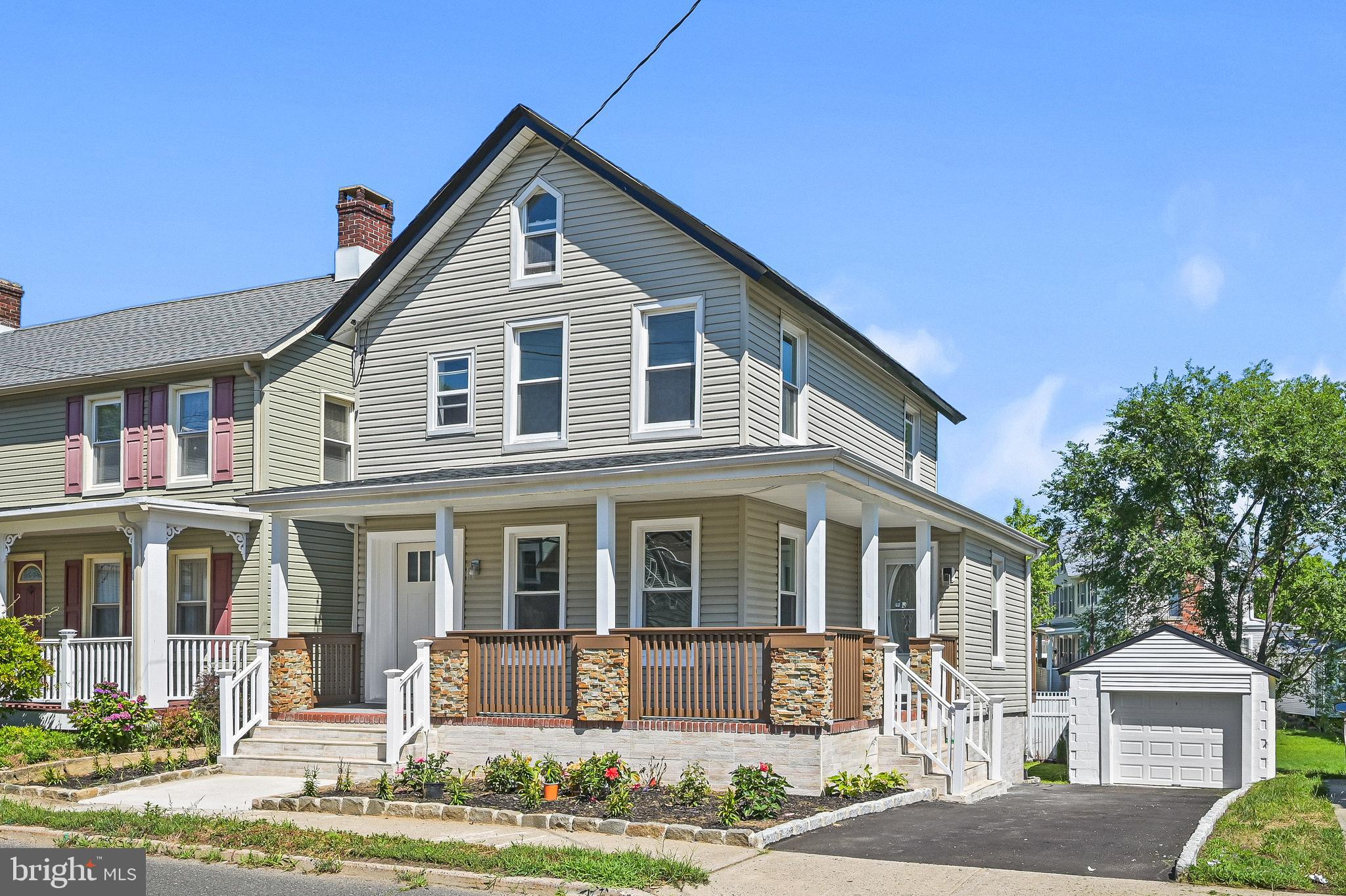293 FIRST STREET