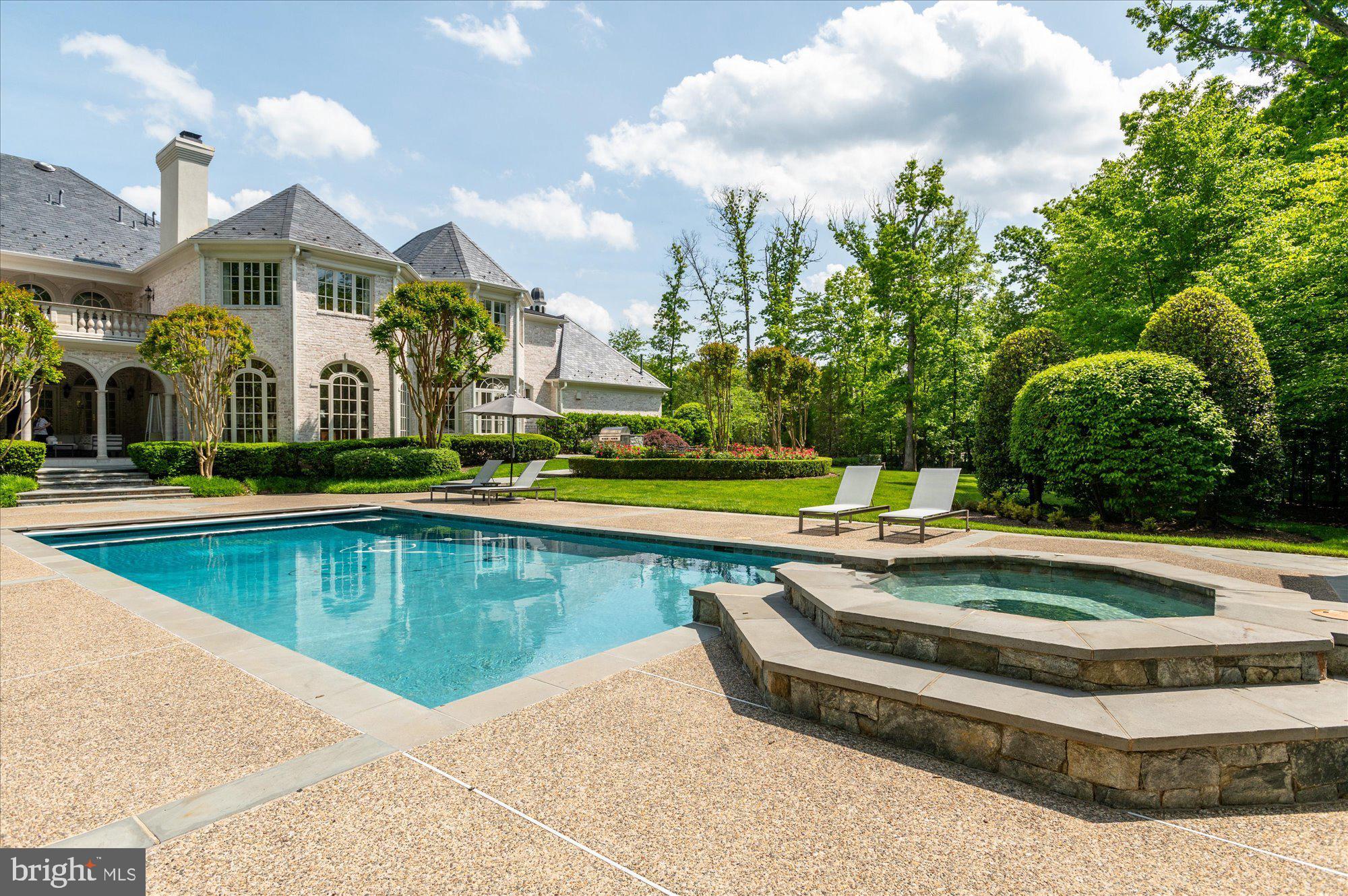 AVENEL - Residential