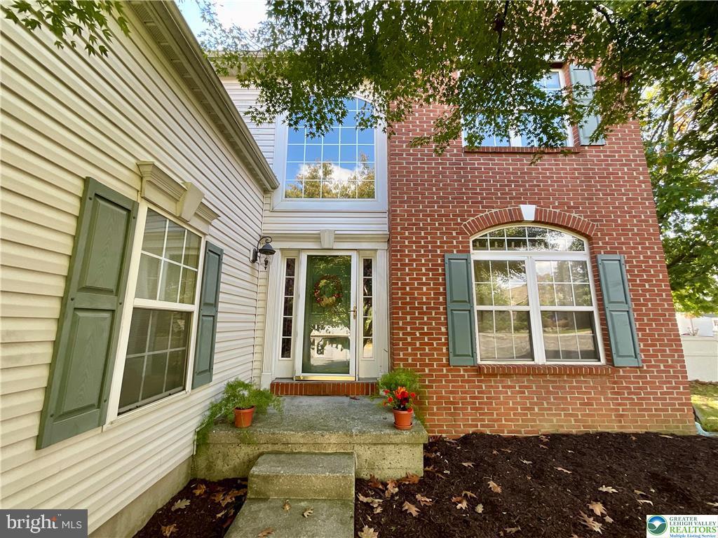 6716 IROQUOIS TRAIL
