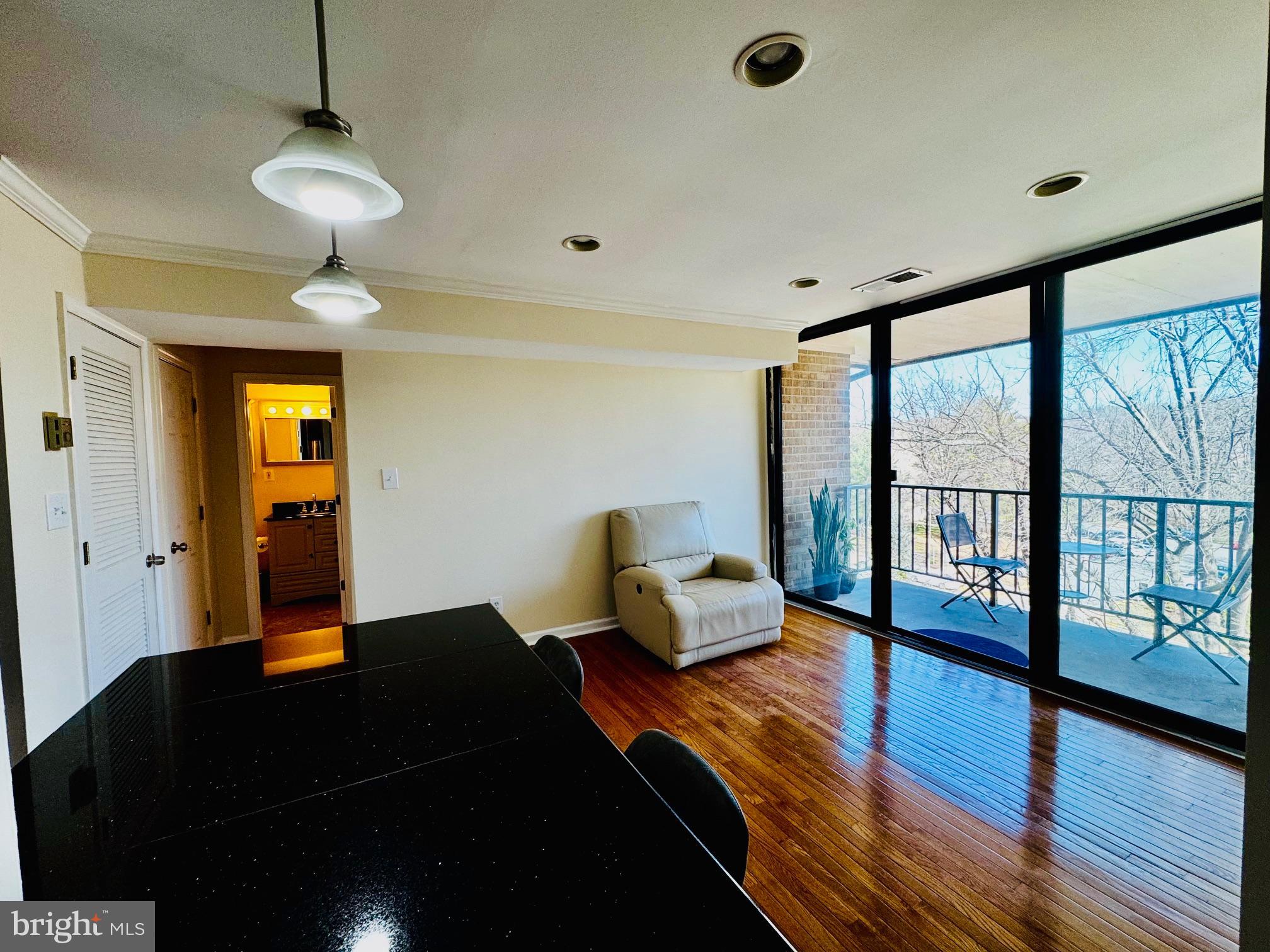 ALEXANDRIA - Residential Lease