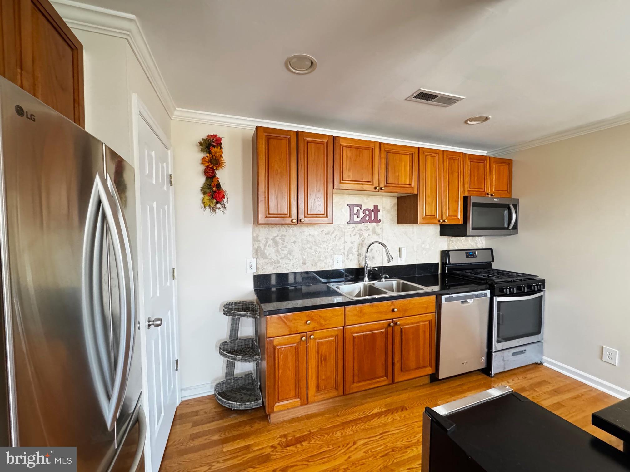 ALEXANDRIA - Residential Lease