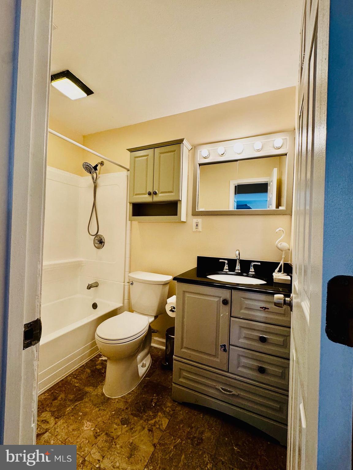 ALEXANDRIA - Residential Lease