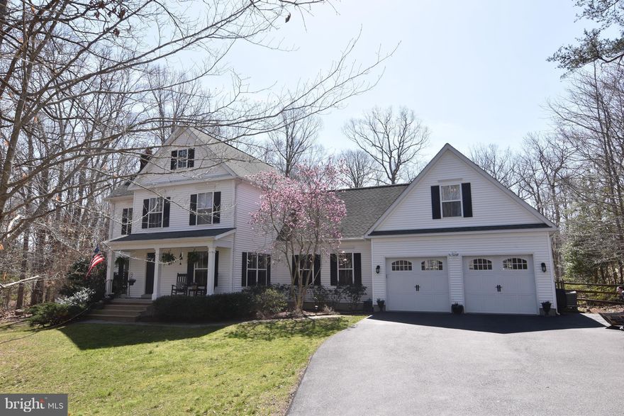 Beautiful colonial & on private 4.77 acres in Avenmar.  Extra windows for natural light, slate floors, wood floors, granite, stainless appliances, family room w/  Brick fireplace. Addition to home aprox 10 years ago added a Great Room, extra bedrooms, 3rd full bath, den, & storage.Over sized garage & mud room. Great back yard. Neighborhood amenities: pool, pier & launch, volley ball, & tennis