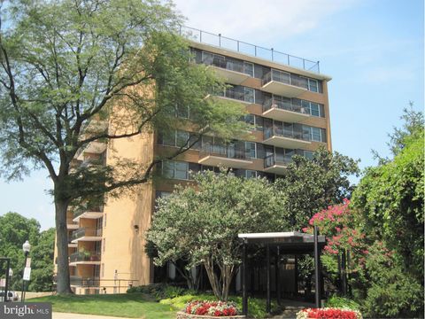 2030 ADAMS STREET 1008 ARLINGTON VA 22201