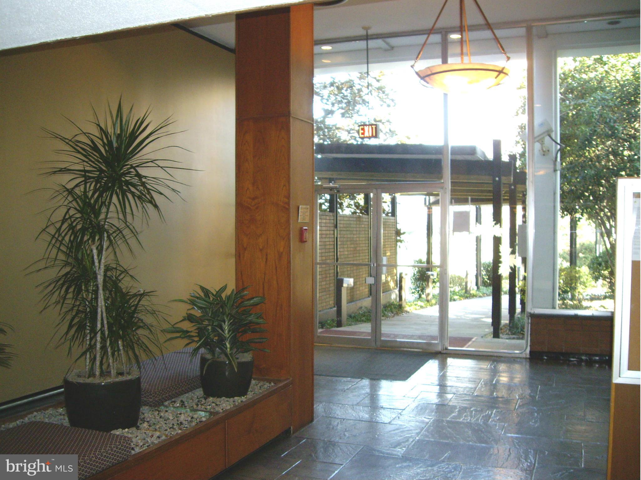 2030 ADAMS STREET 1008