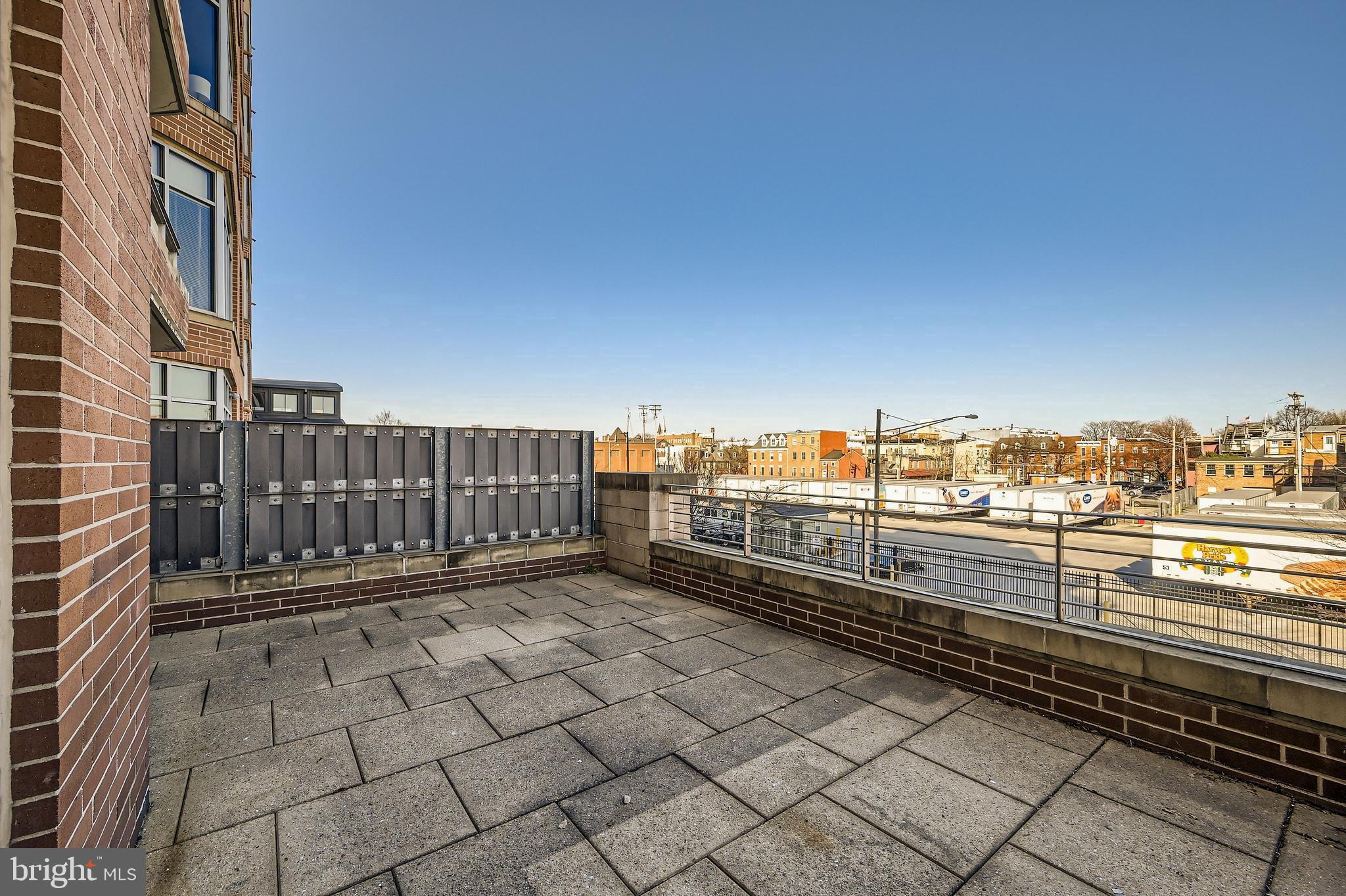 HARBOR EAST - Residential