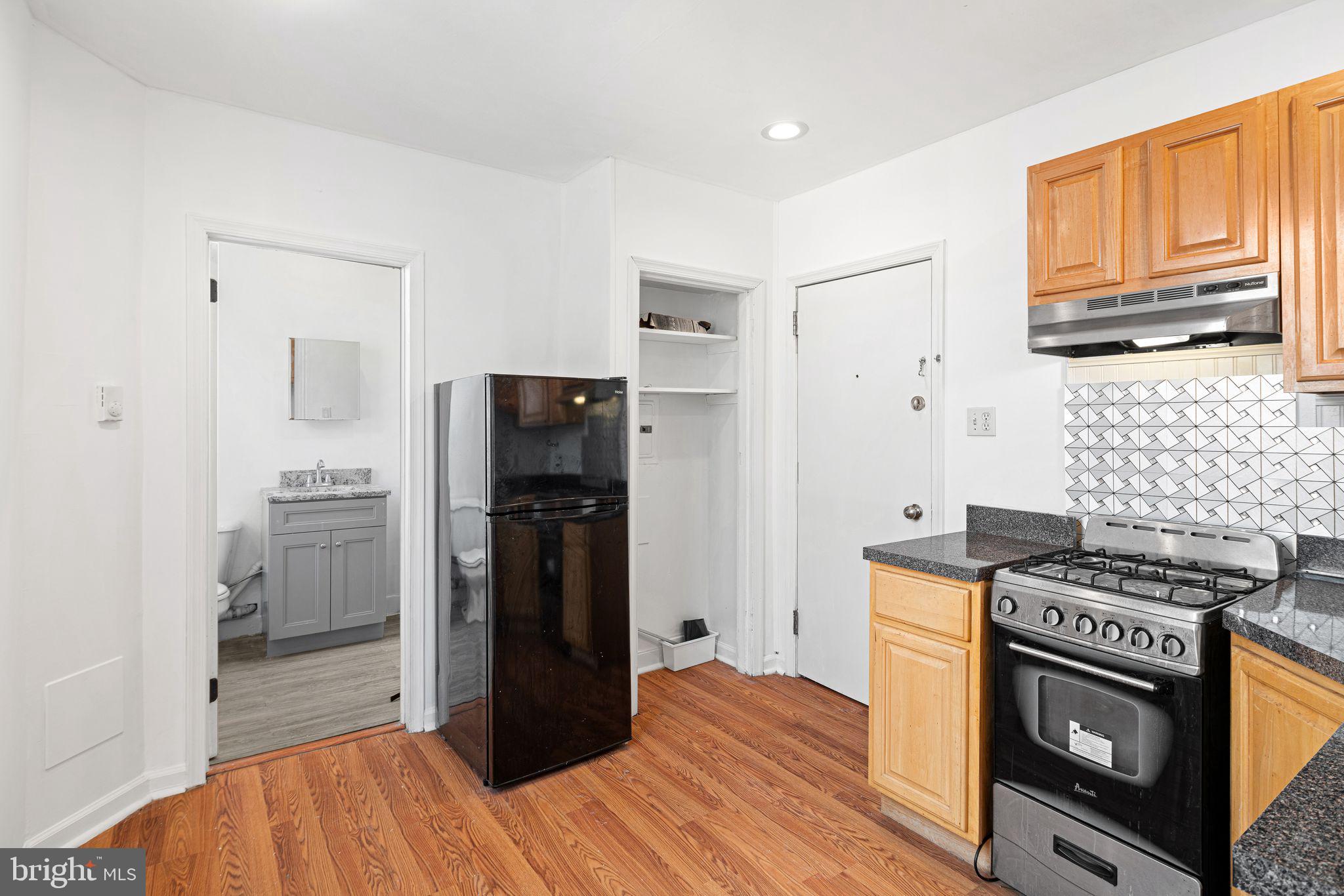 1427 W RITNER STREET