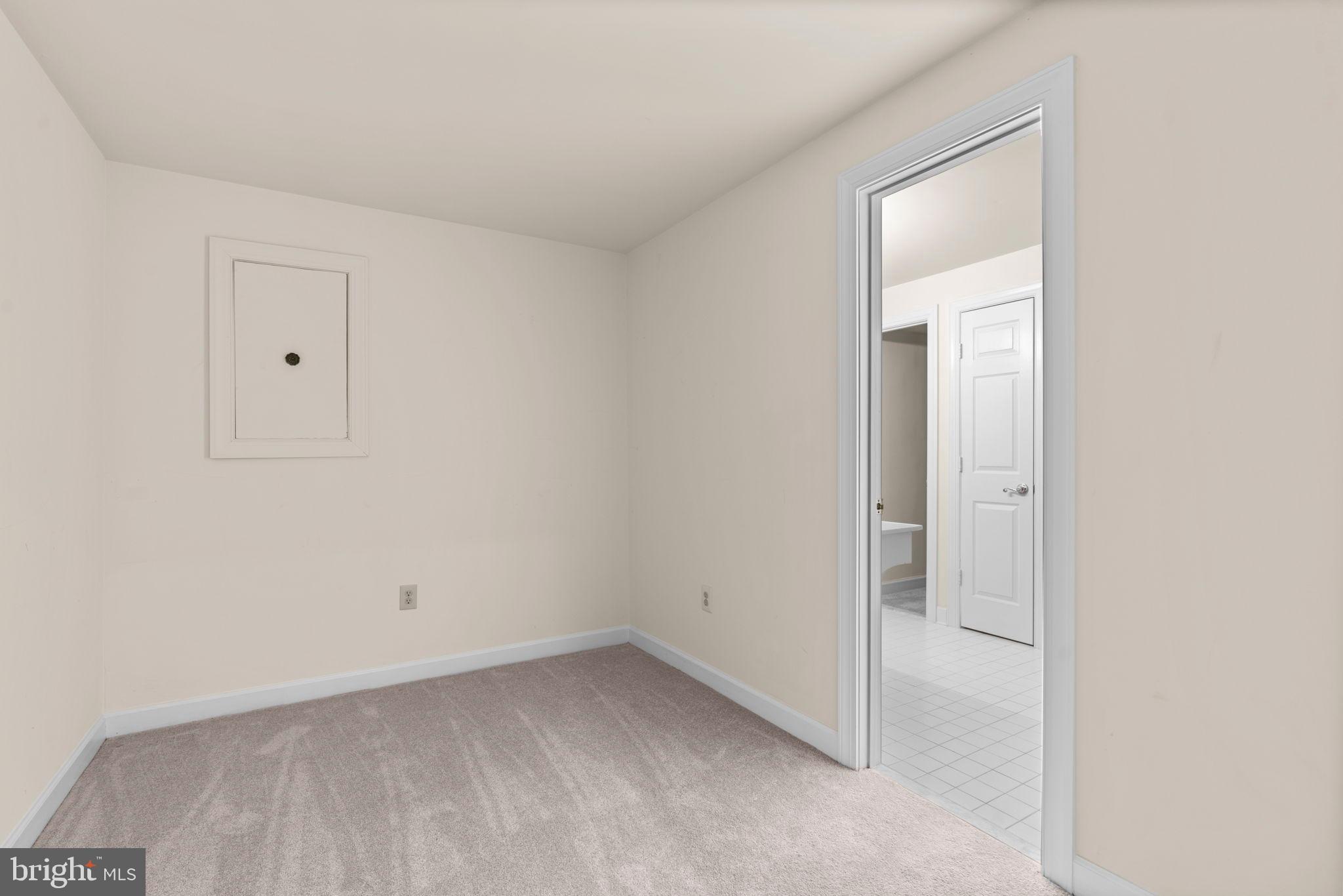 JAMES CREEK - Residential