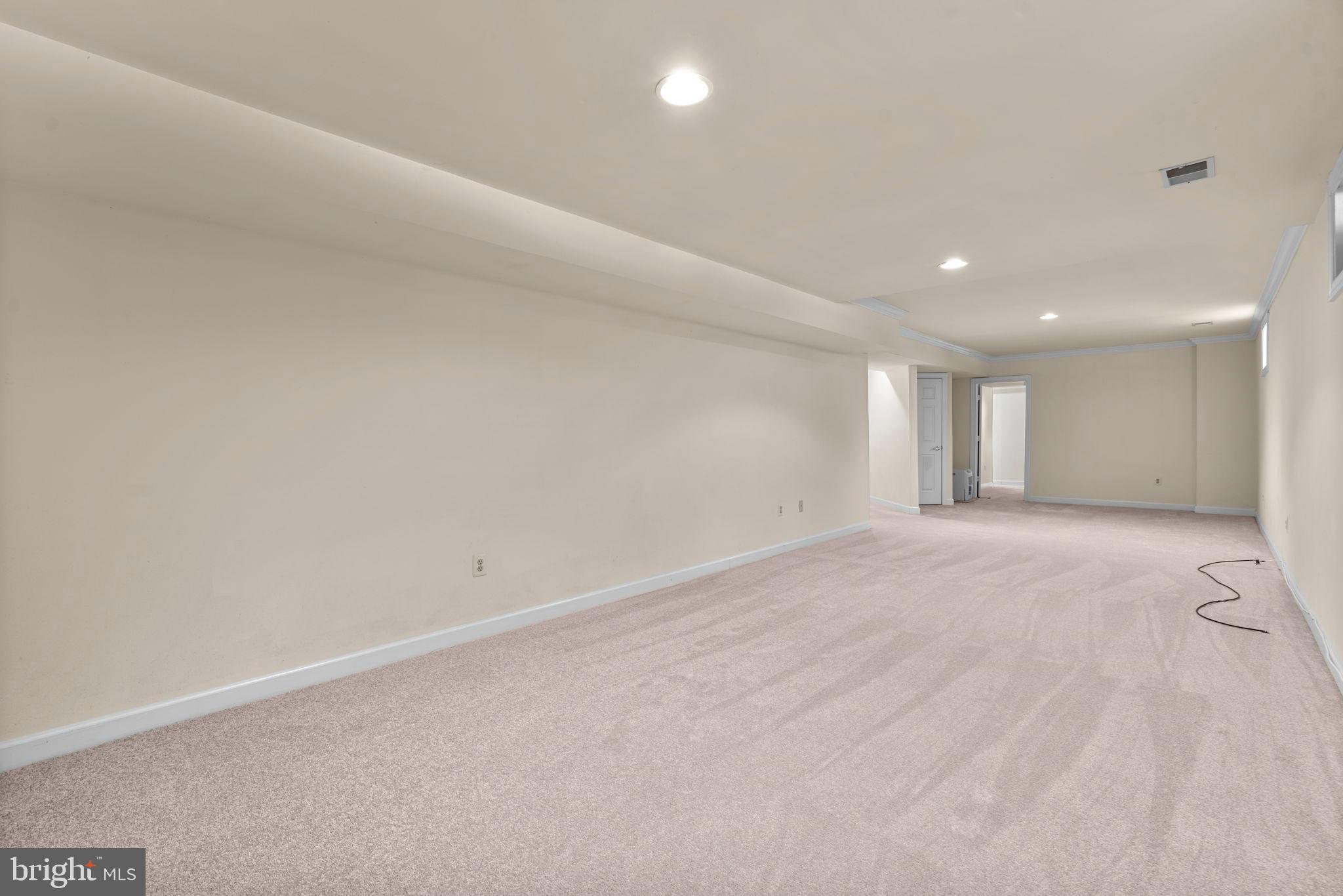 JAMES CREEK - Residential