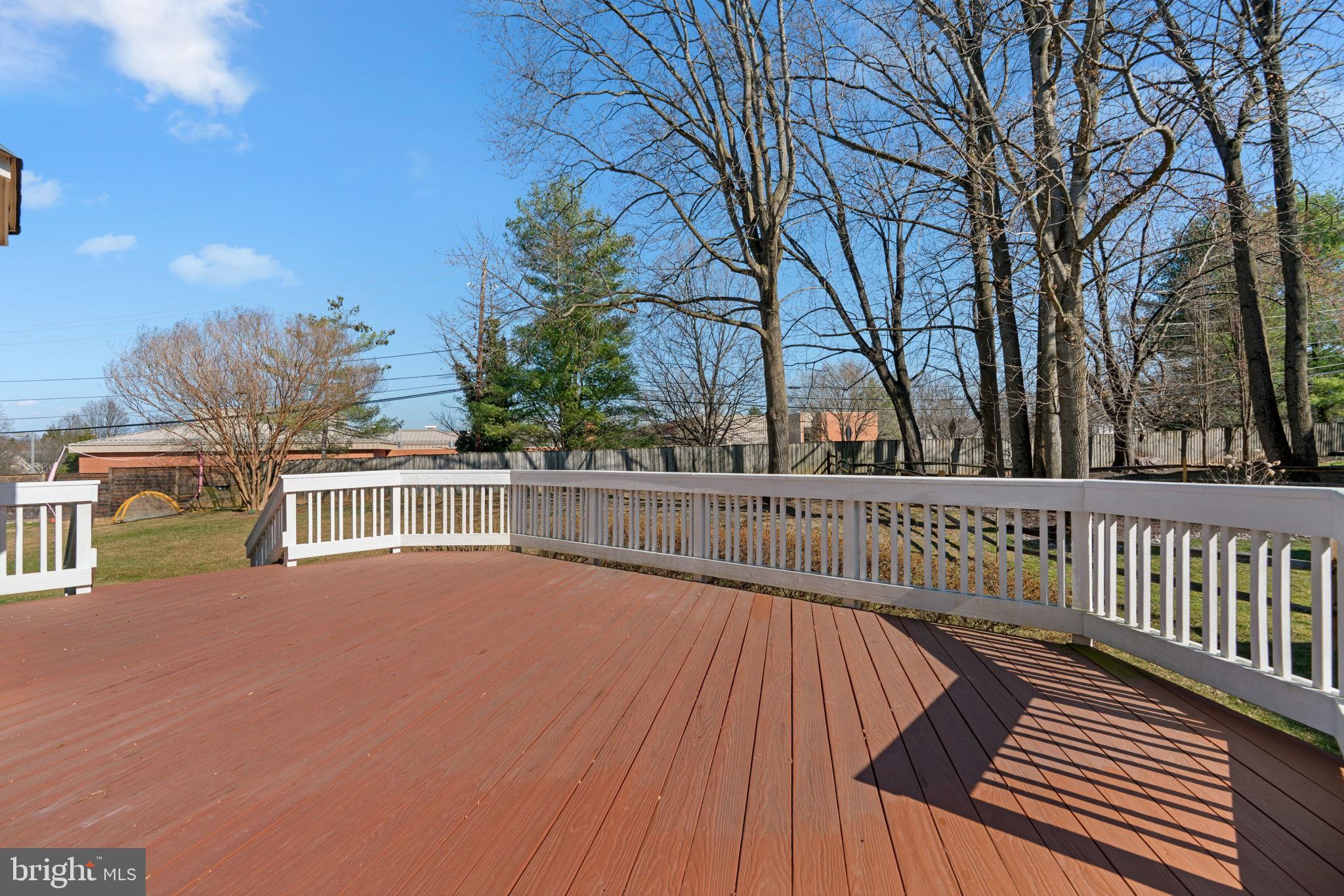 JAMES CREEK - Residential