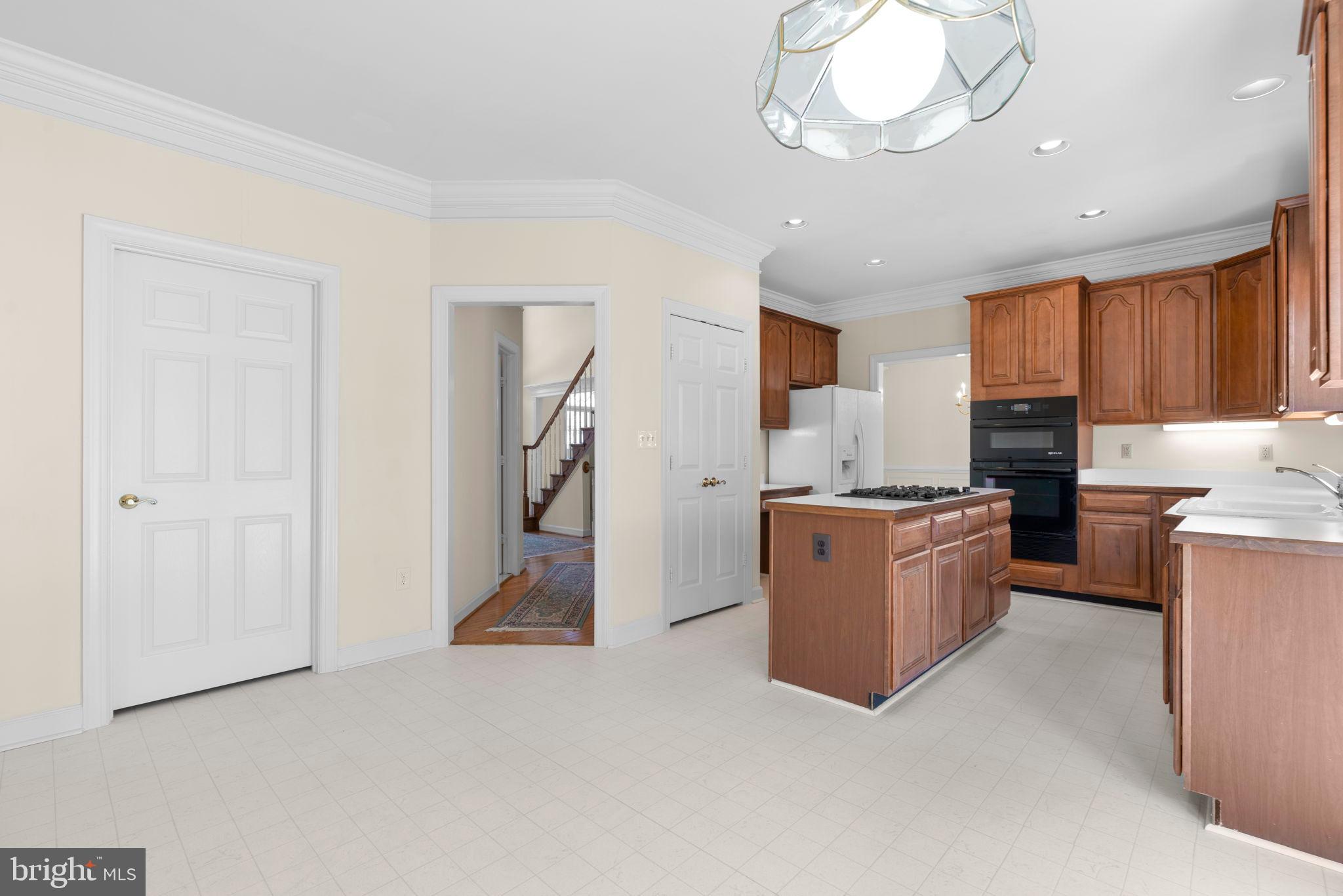 JAMES CREEK - Residential