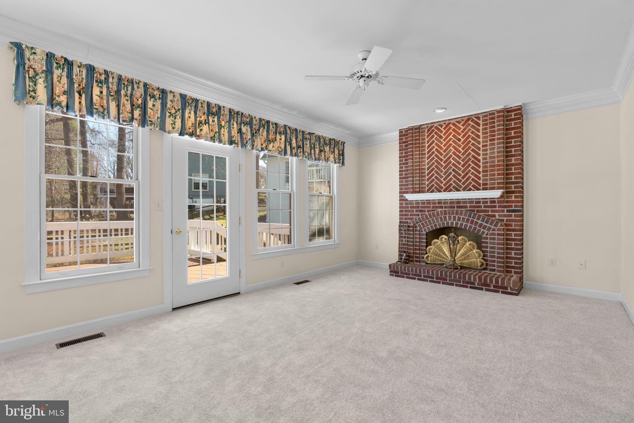 JAMES CREEK - Residential