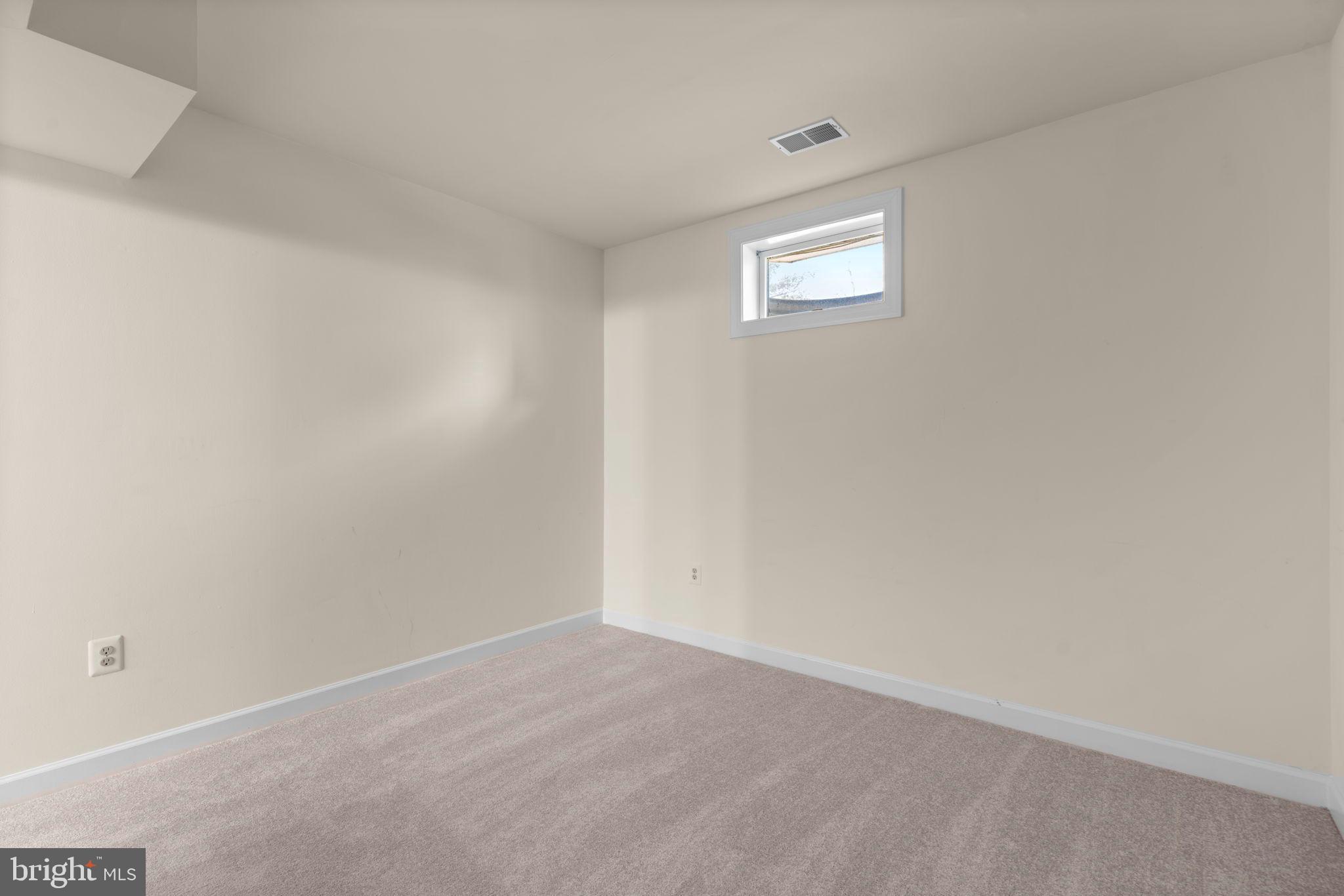 JAMES CREEK - Residential