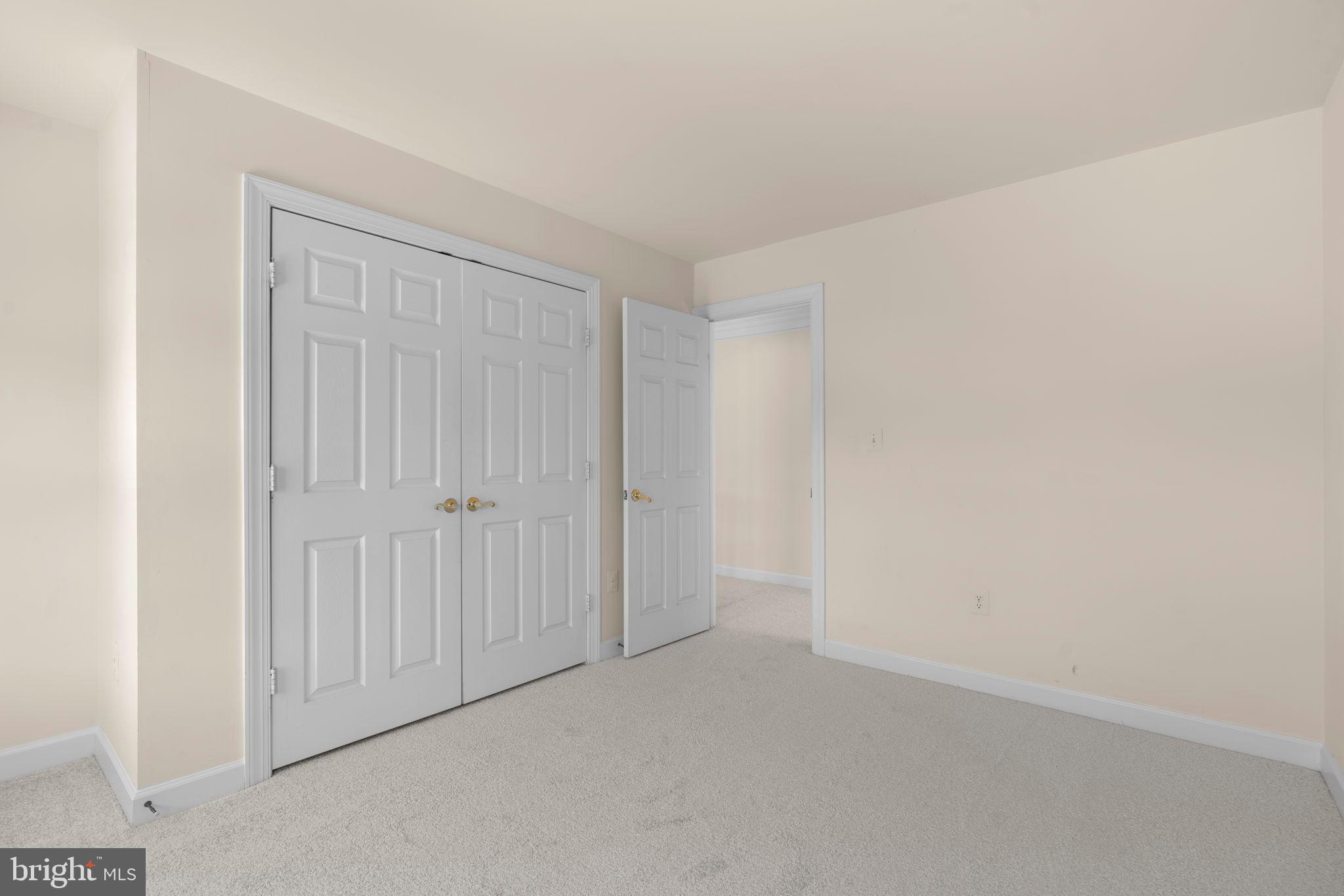 JAMES CREEK - Residential