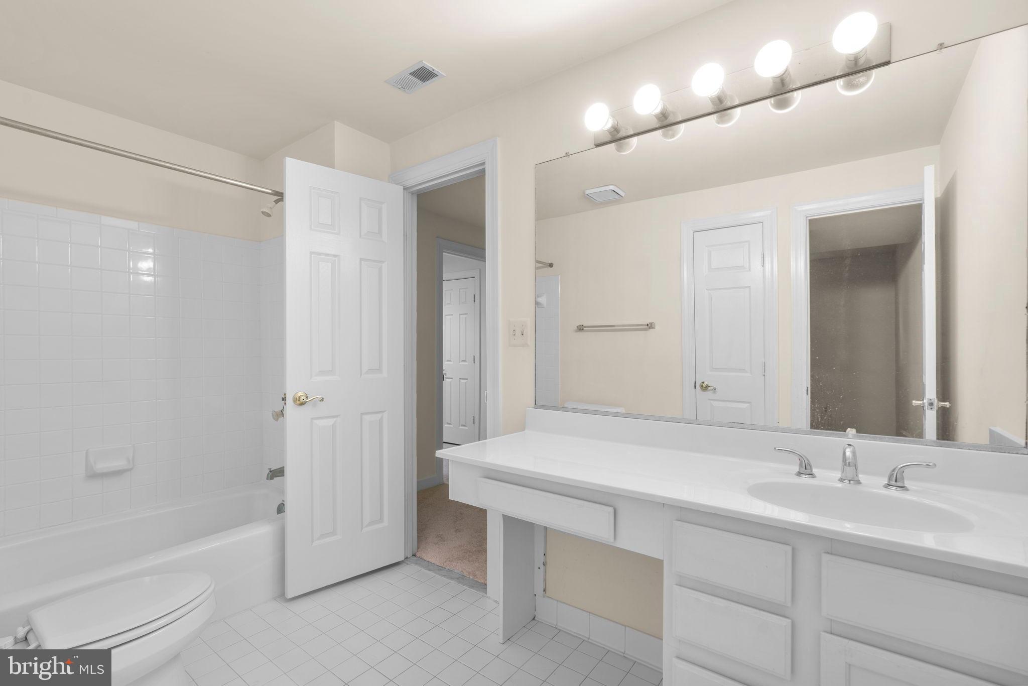 JAMES CREEK - Residential