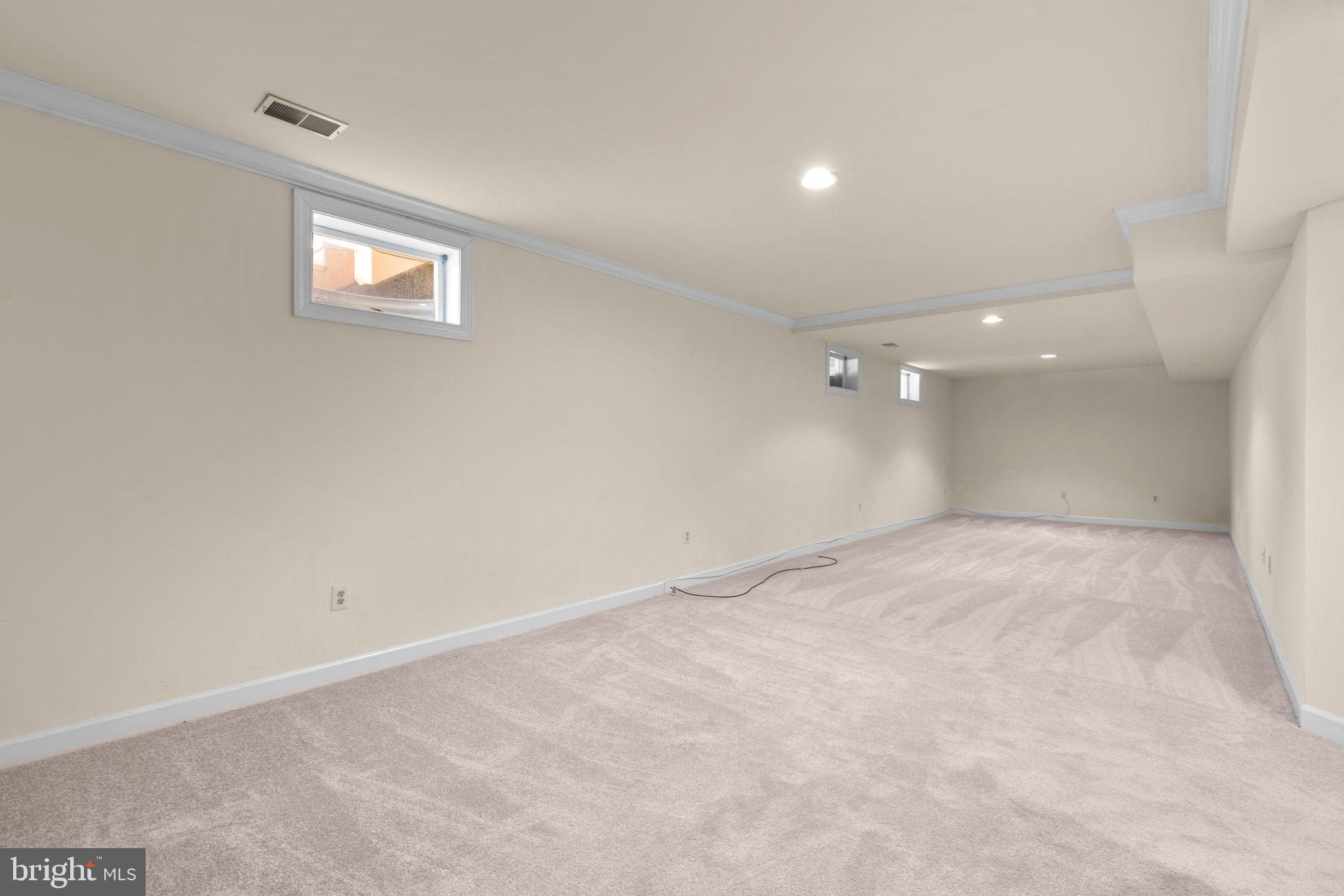 JAMES CREEK - Residential