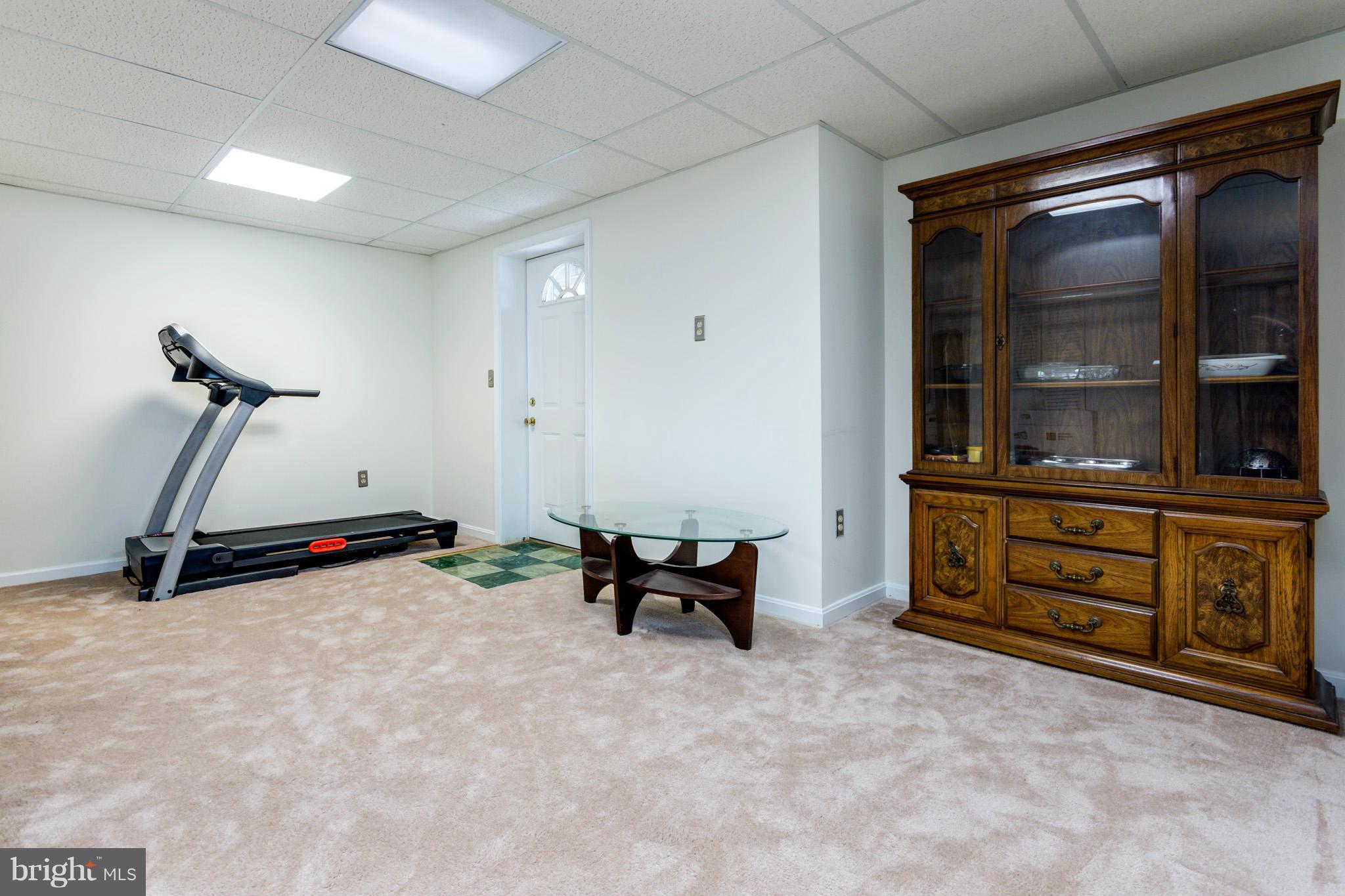 VALLEY STREAM ESTATES - Residential